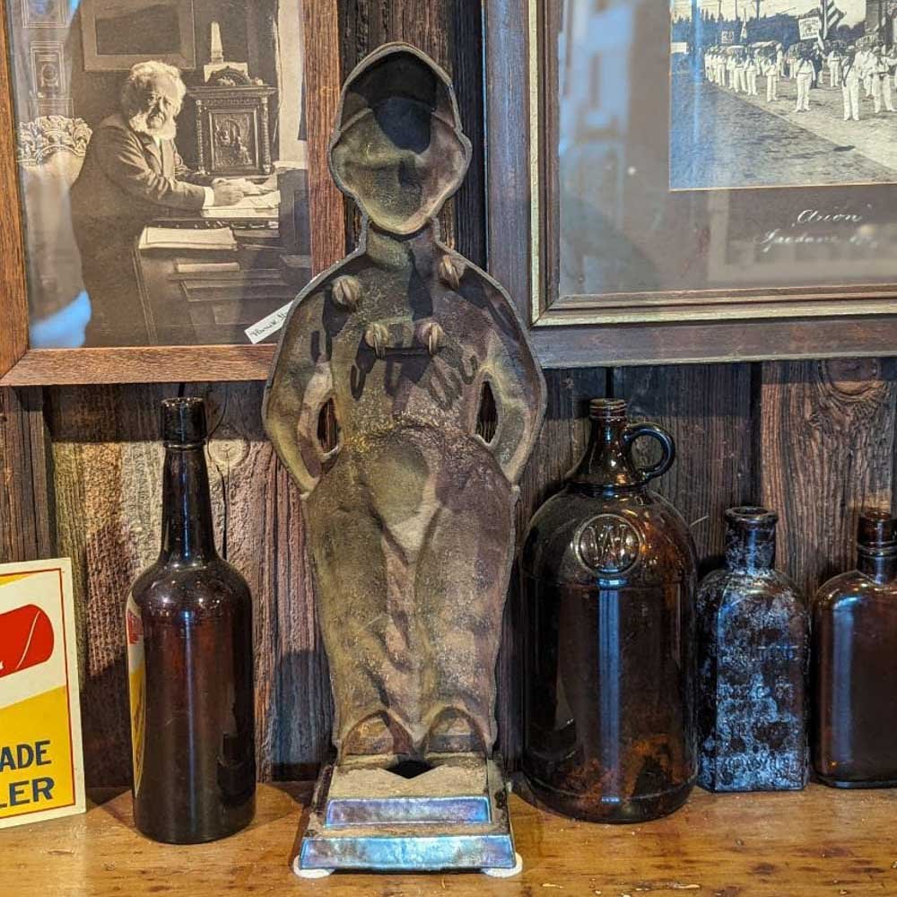 Cast Iron Dutch Boy - Aurora Mills