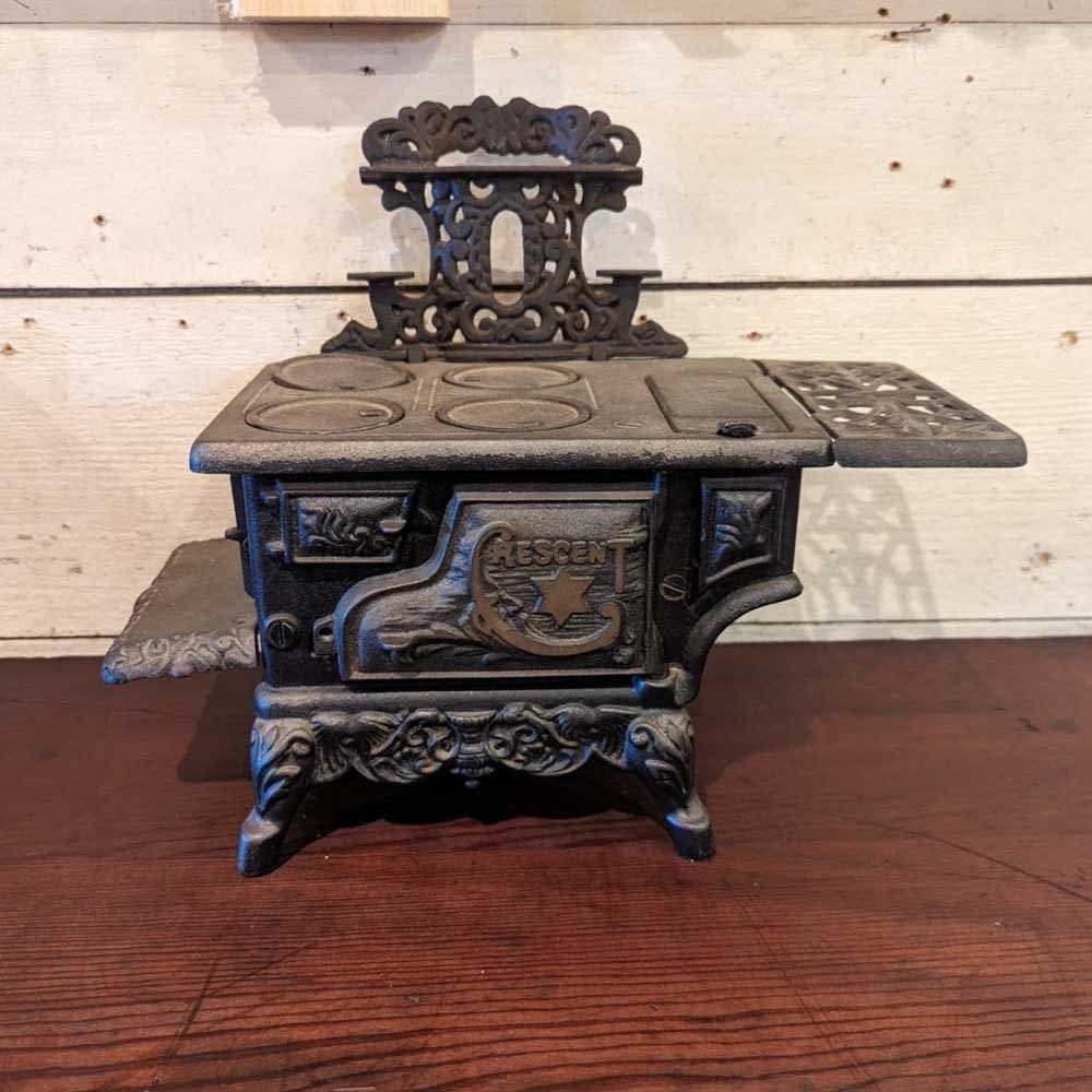 Traveling Salesman Stoves - Aurora Mills