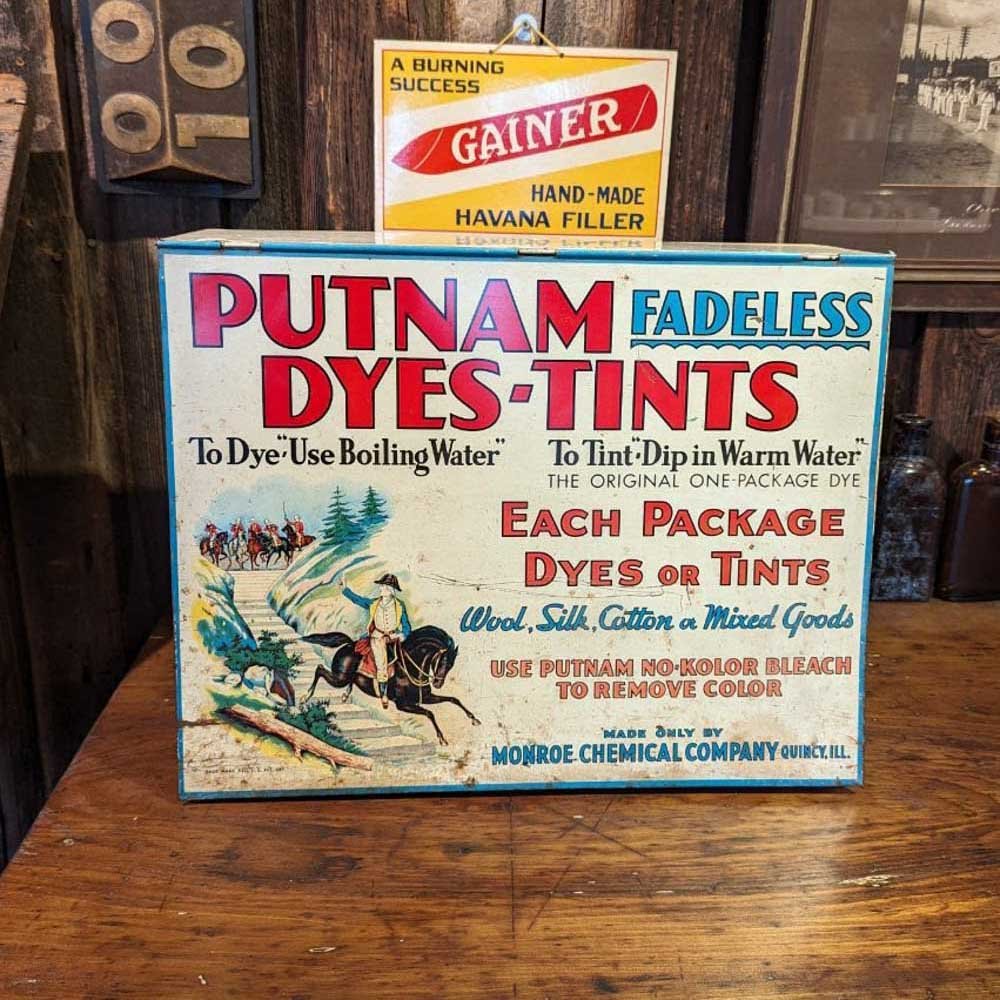 1920s Putnam Dyes Display