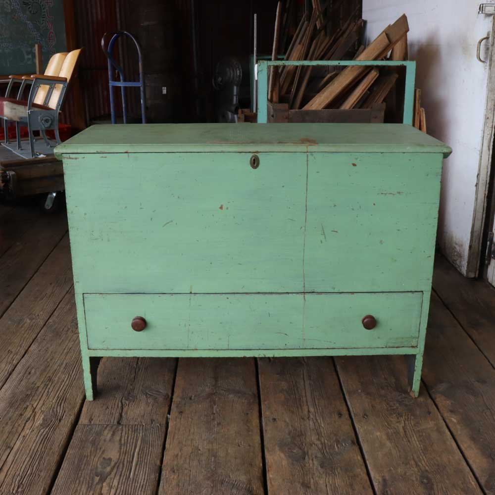 Mint Green Primitive Blanket Chest - Aurora Mills