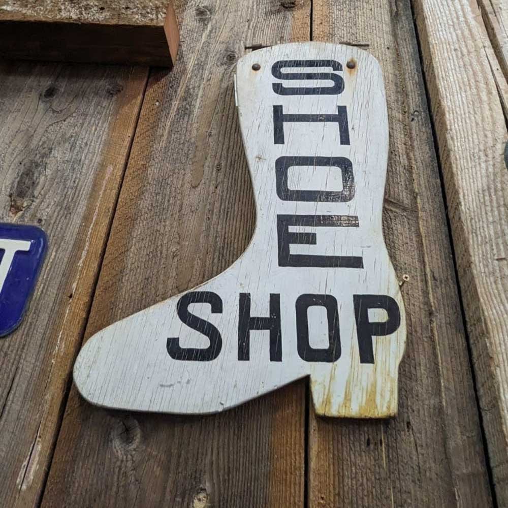 “Shoe Shop” Boot Sign