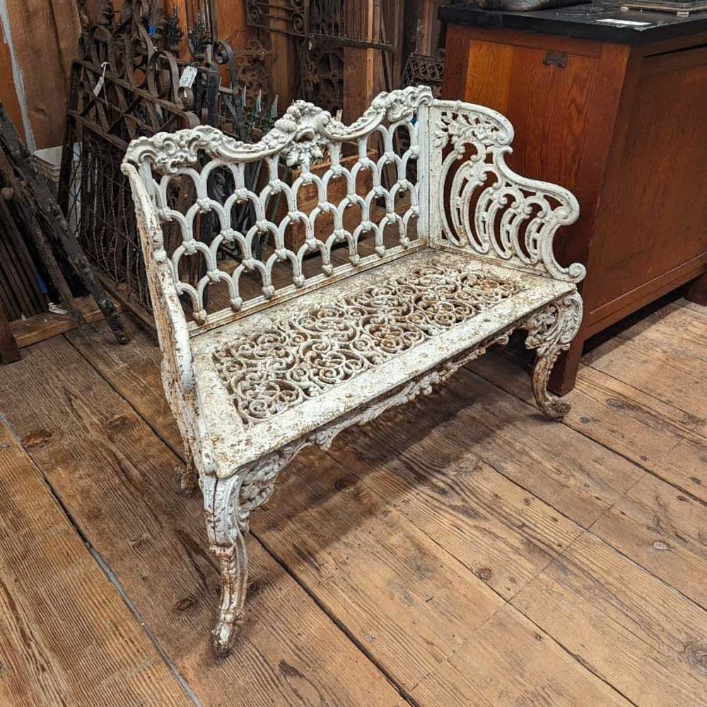 Horseshoe Garden Bench - Aurora Mills
