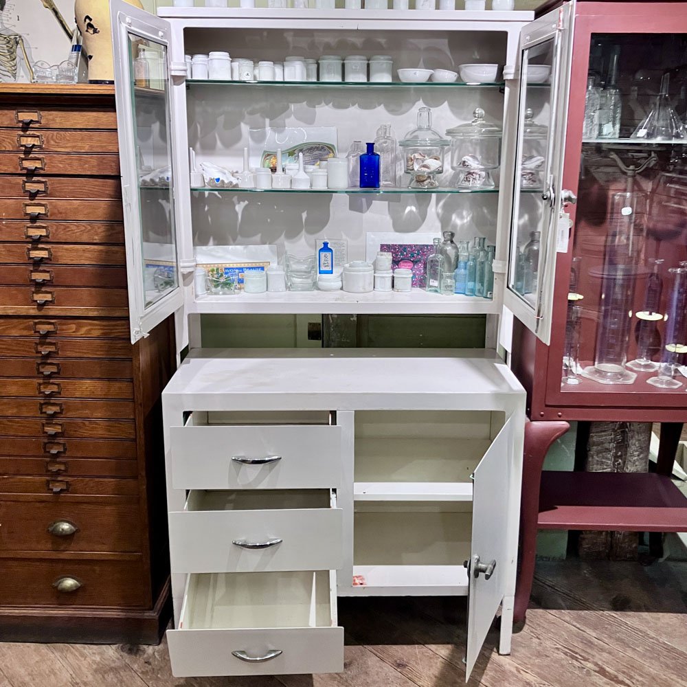 White Step-Back Medicine Cabinet - Aurora Mills