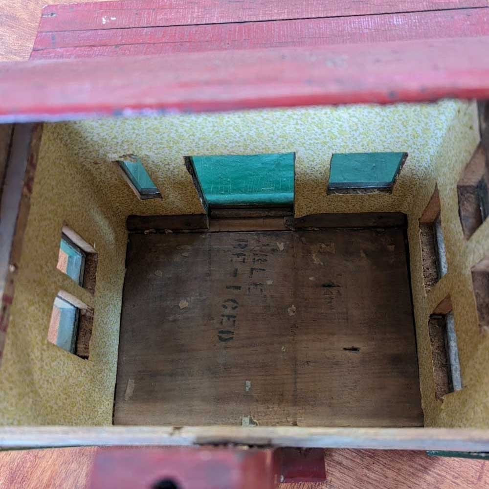 Primitive Toy House - Aurora Mills