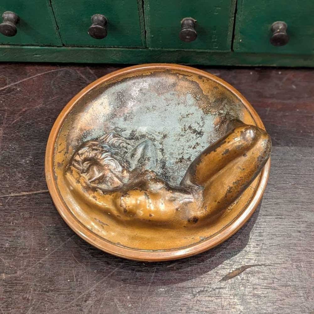 Ashtray designed by McClelland Barclay - Aurora Mills