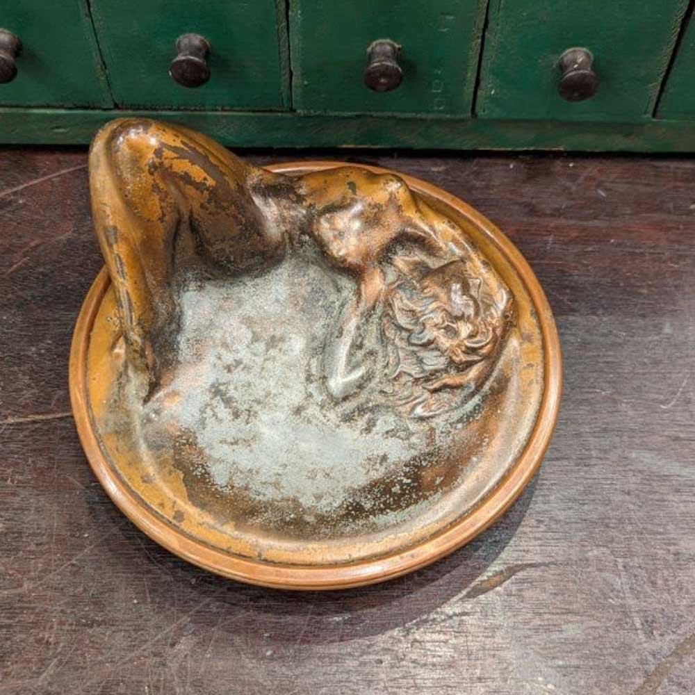 Ashtray designed by McClelland Barclay - Aurora Mills