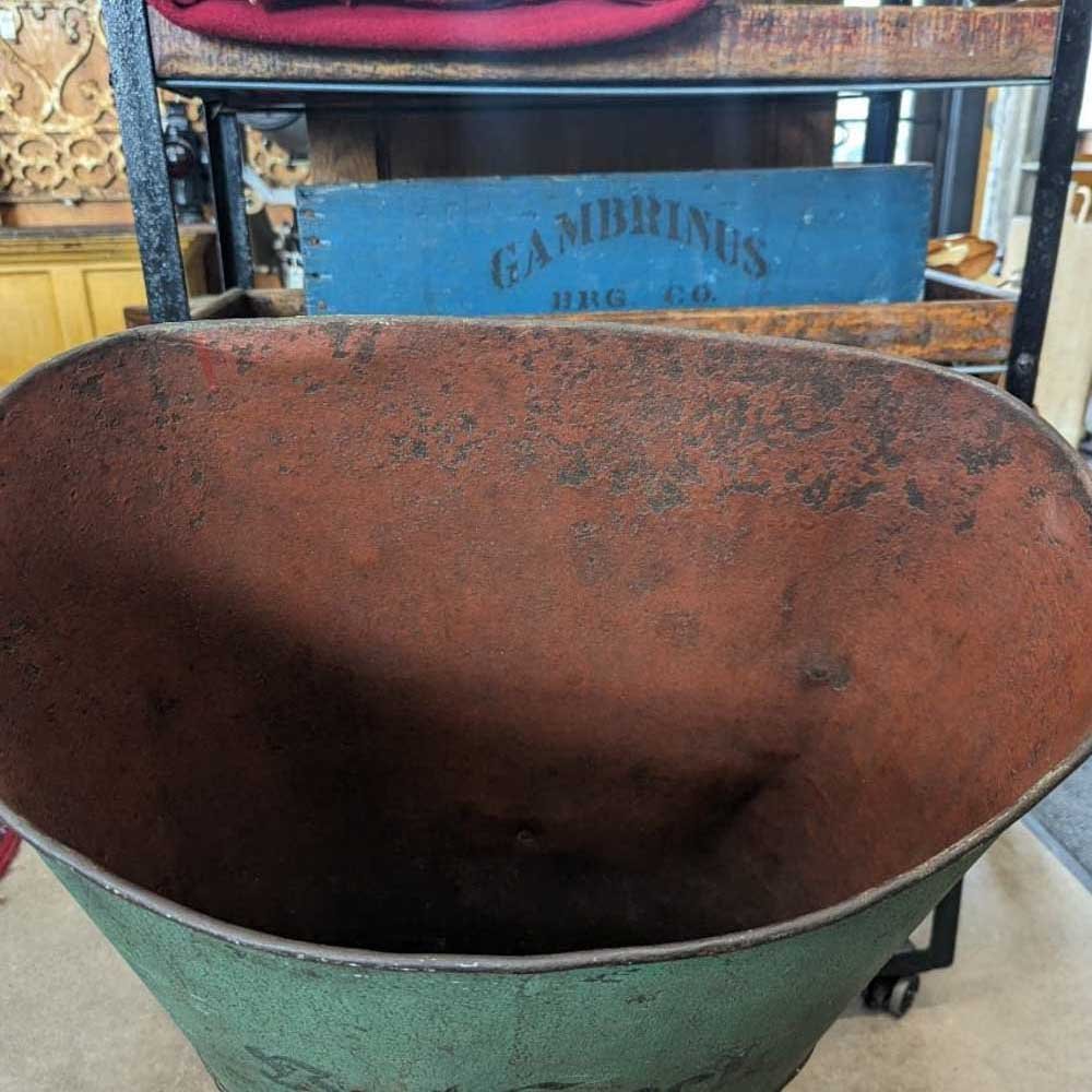 Vintage Grape Hotte — Aurora Mills