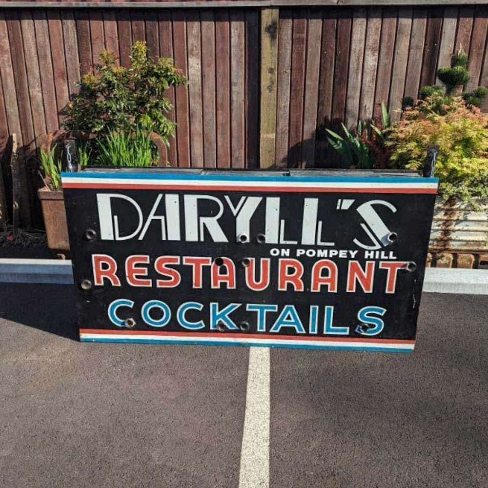 Daryll’s Restaurant and Cocktails Sign