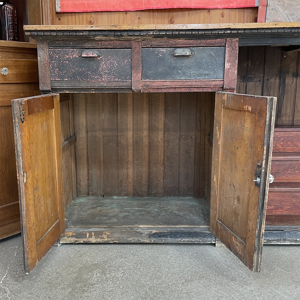 red back bar_4627.jpg