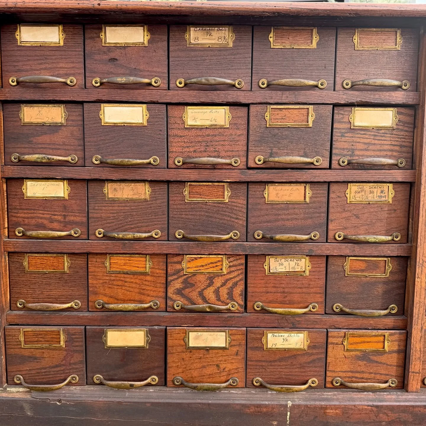 📧 Coming to your inbox this Friday 📧 
.
If you are a multi-drawer lover, than you&rsquo;re gonna want to see this! 👀
.
Sign up at the link in bio for our weekly product drops that come to subscribers&rsquo; inboxes every Friday at noon! 🕛 
.
You&