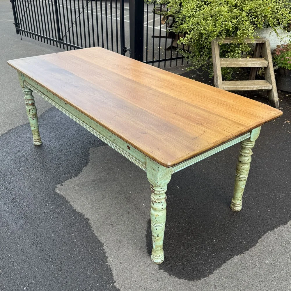 poplar table_5656.jpeg