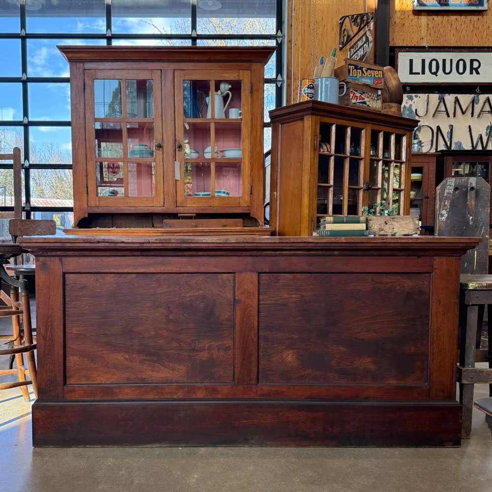 Petite Paneled Counter