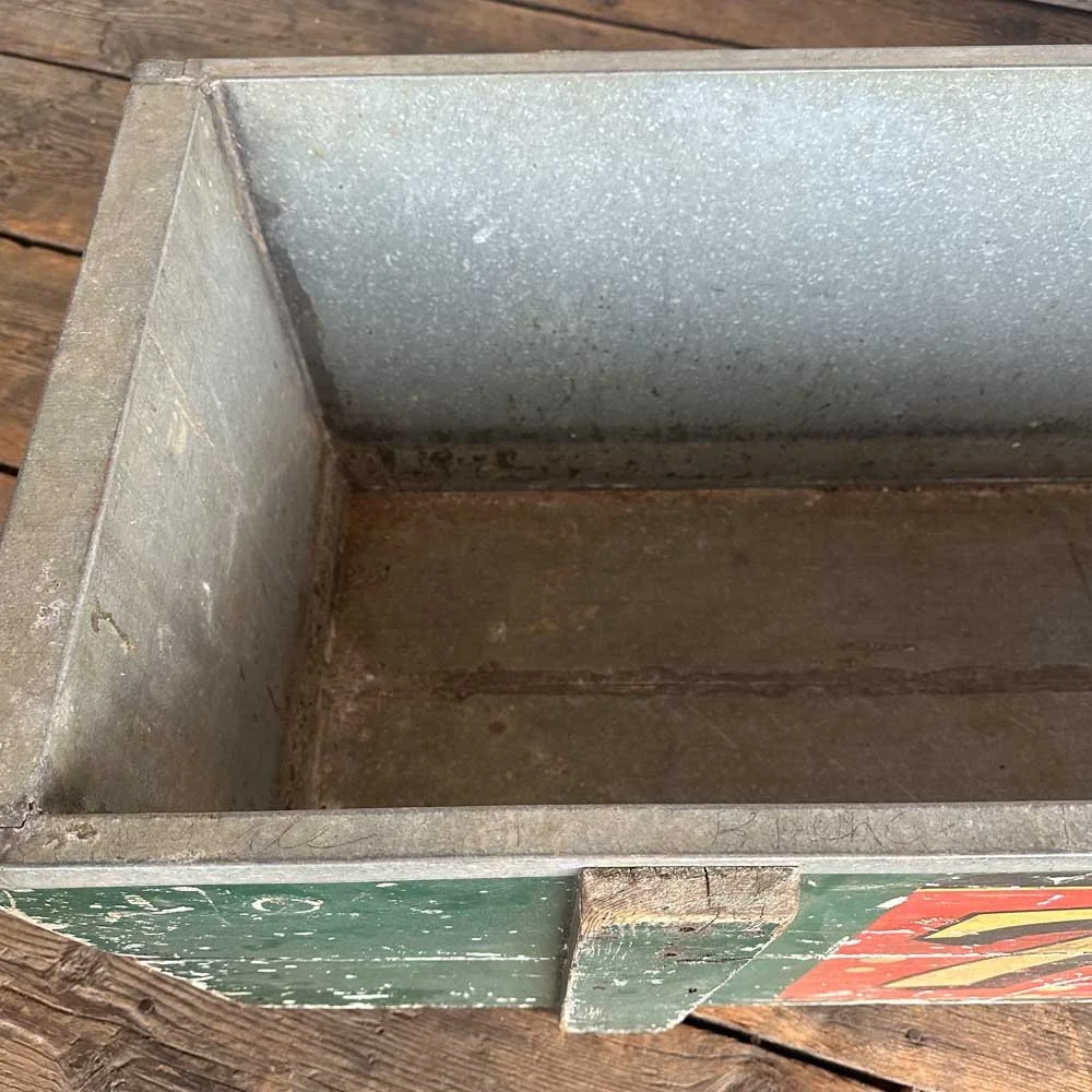 Vintage 7UP Cooler Crate — Aurora Mills