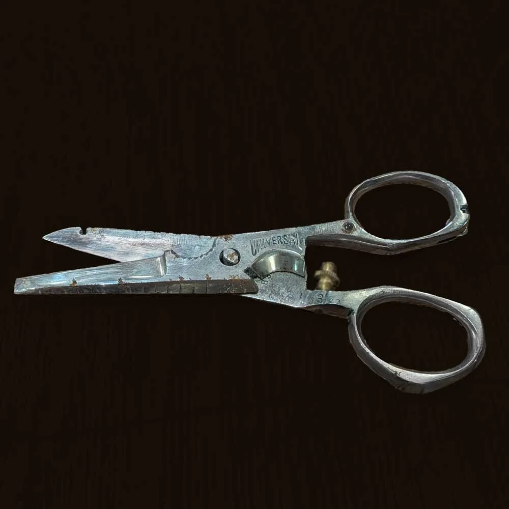 Universal New Old Stock 18-in-1 German Scissors with Stanhope Lens of Salem MA