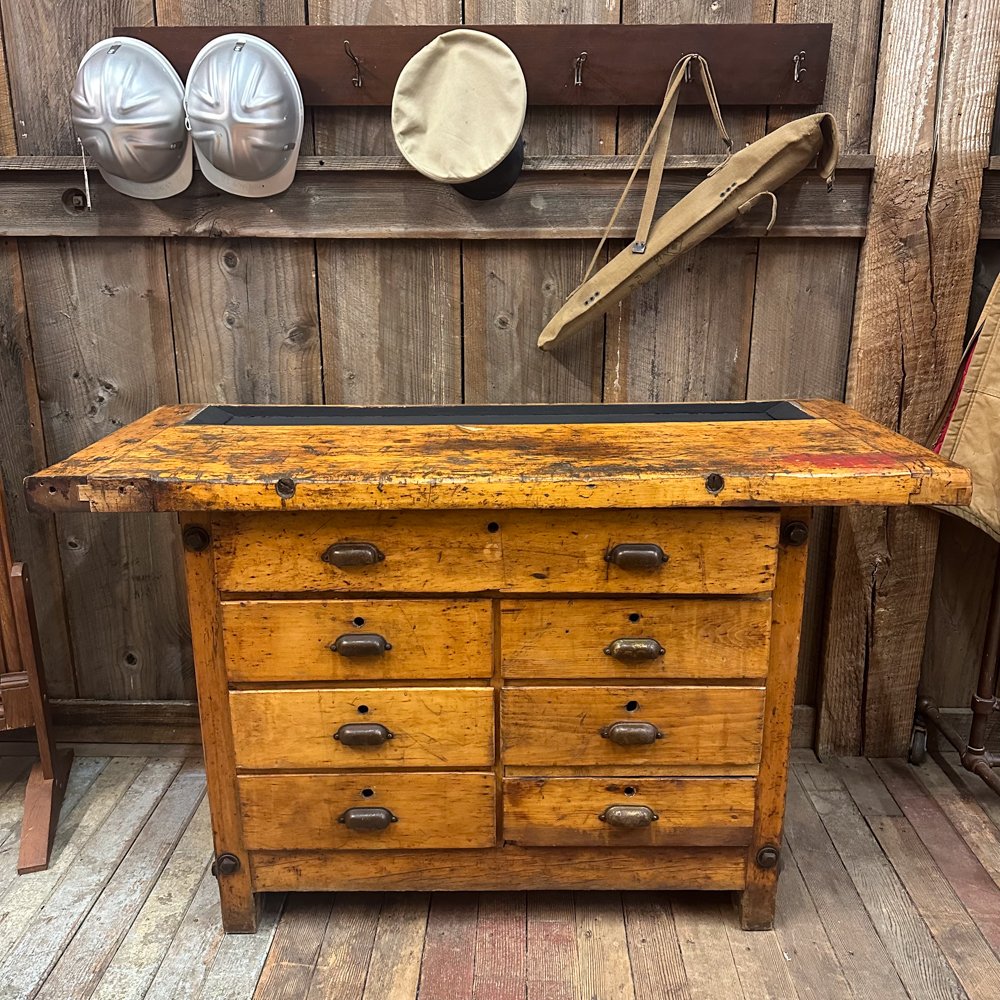 7 Drawer Woodworker's Bench