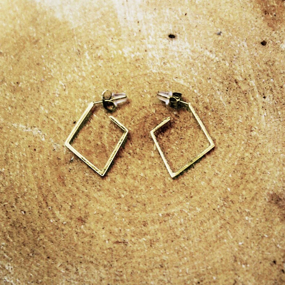 gold square hoop 2.jpg