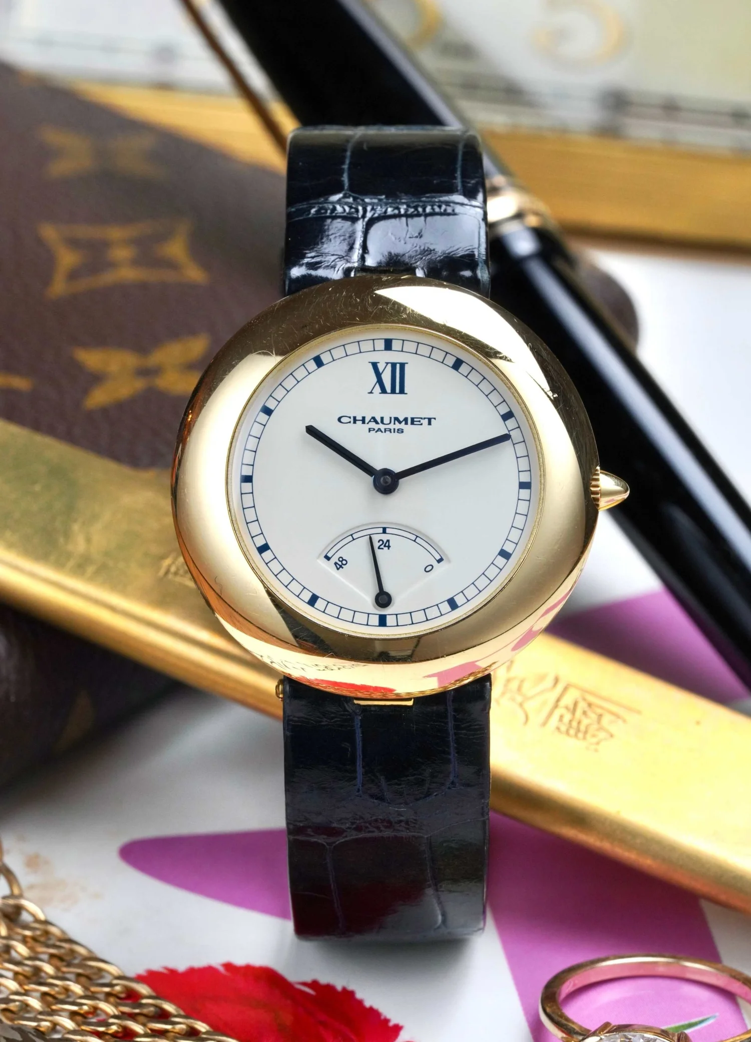 Chaumet Power Reserve Automatic Wristwatch in 18K yellow gold 