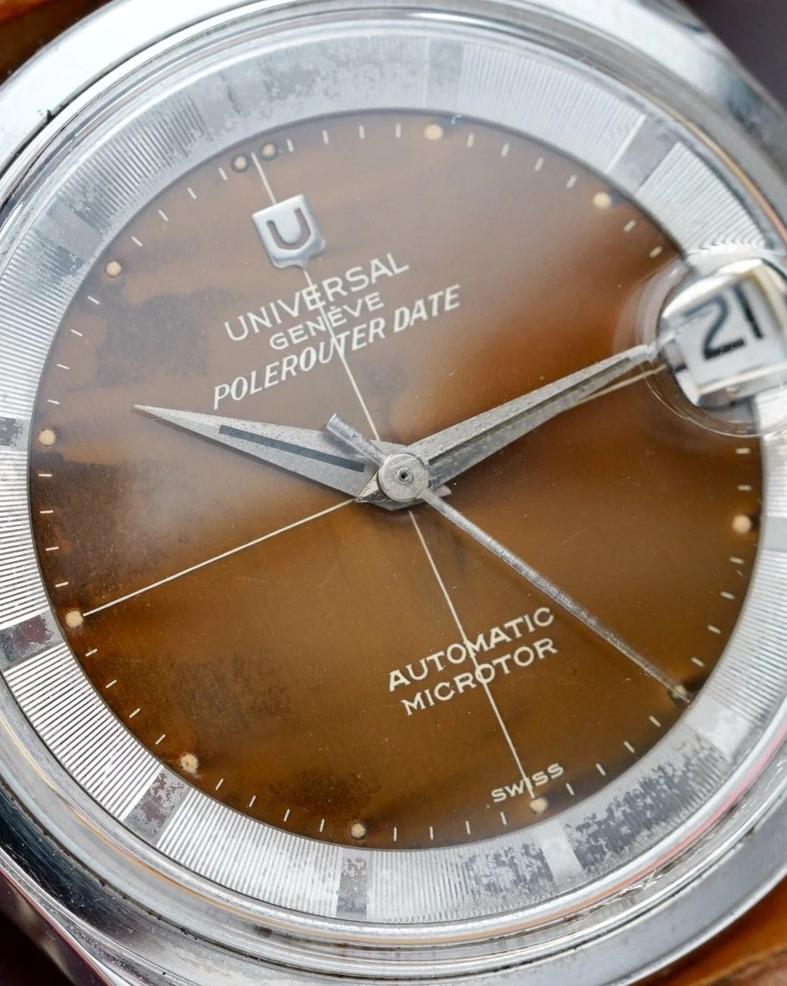 Verre De Montre Universal Genève Polerouter Date Vintage - Original, Signé UG, Fabriqué En Suisse
