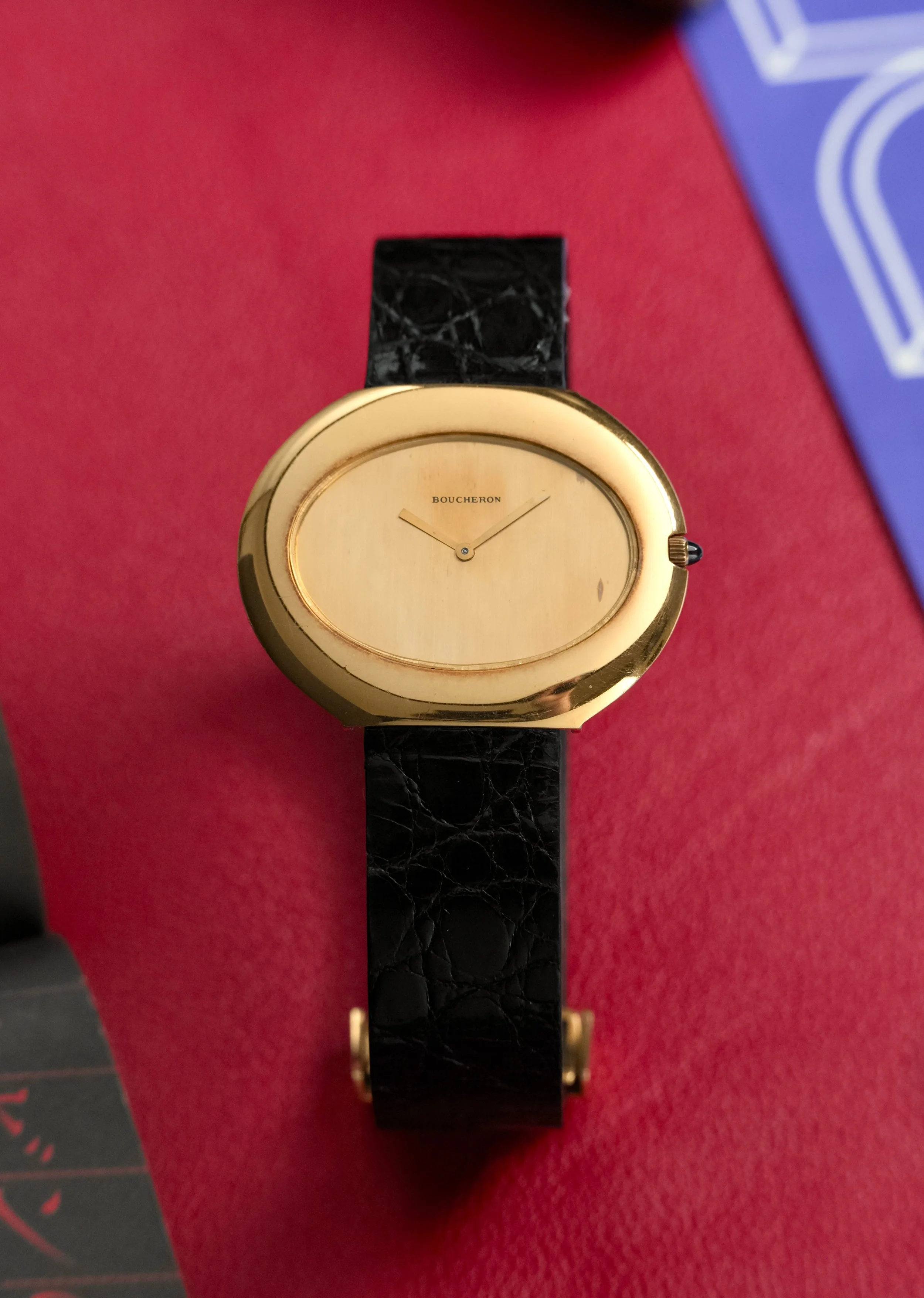 1970's Boucheron "Extra-Plate" L'œuf Oval Dress Watch 18K YG