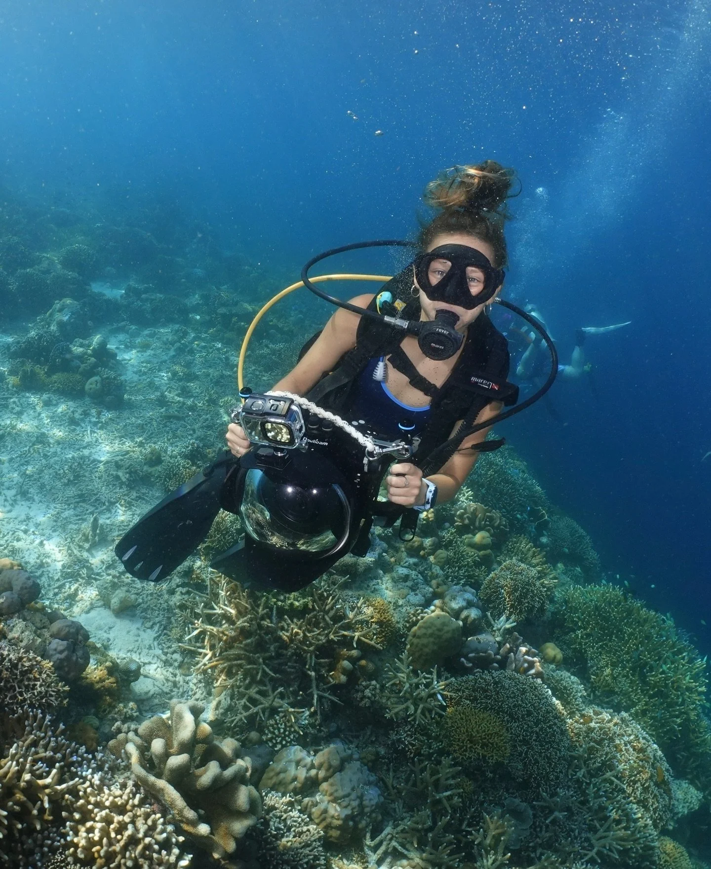 I didn&rsquo;t expect this small tiny island to shift the direction of my life. 

A few years before I ever set foot there, a friend of mine filmed a project about @traccborneo . I remember sitting at home watching the YouTube video and thinking how 