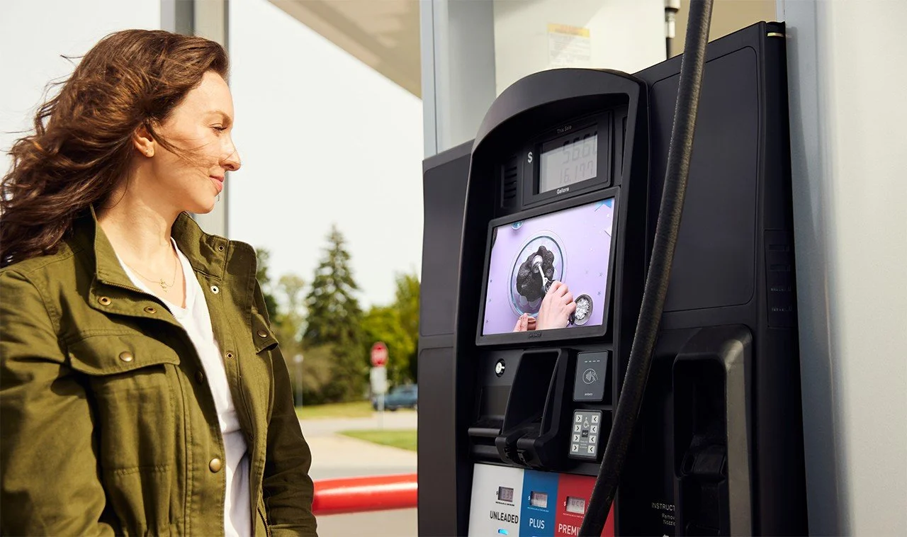 For CPG brands, changing TV viewership habits can mean an opportunity to reach consumers while they're close to point of purchase. 🍬 🍿 

Read more from Marketing Dive about how on-the-go video can be a powerful channel for audience-based, contextua