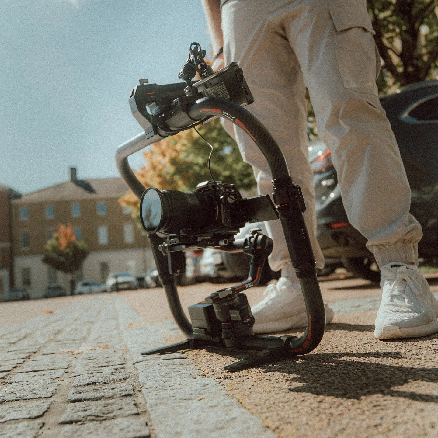Poundbury 🎬

📸 @harveymann_1 

#videography #btsphotos #propertymarketing #videographersofinstagram #tilta #sonya7iv #sonyalpha #dji #poundbury #dorset