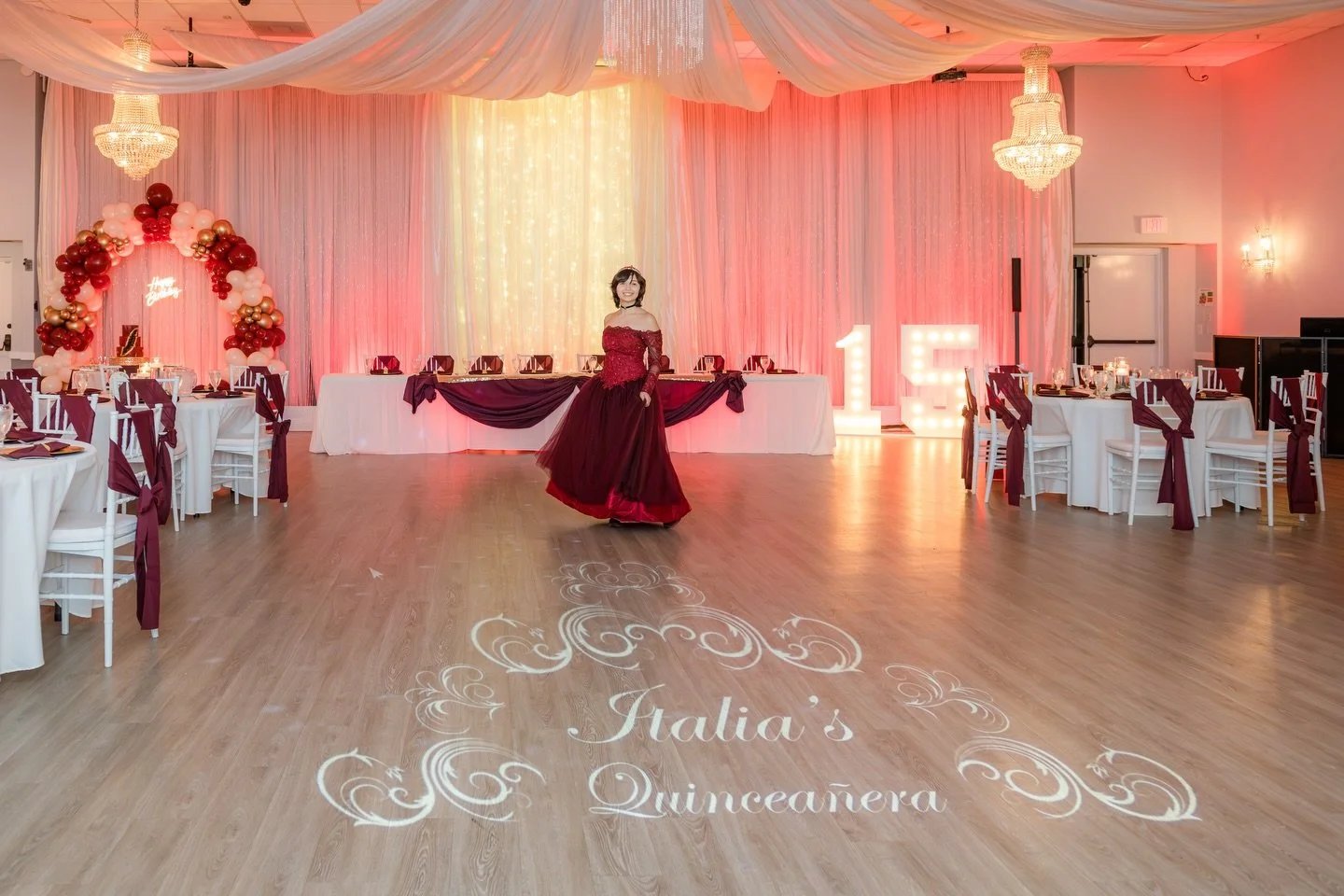 Witnessing the beautiful transition of Italia into a young woman was truly special. These moments are why we love what we do, God Bless her! 🥳

Photography@acevedophotography
Contect creator@Myahcontectco
Venue@grandmanor 
Dj@Ezdjliveentertainment.c