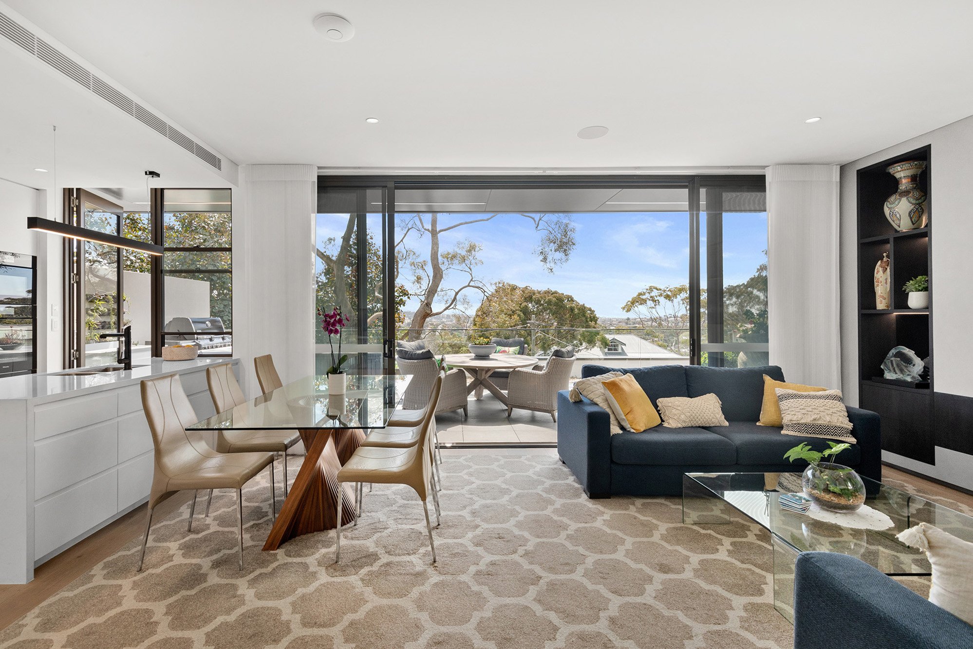 7_31 Dobroyd Rd_Living2.jpg