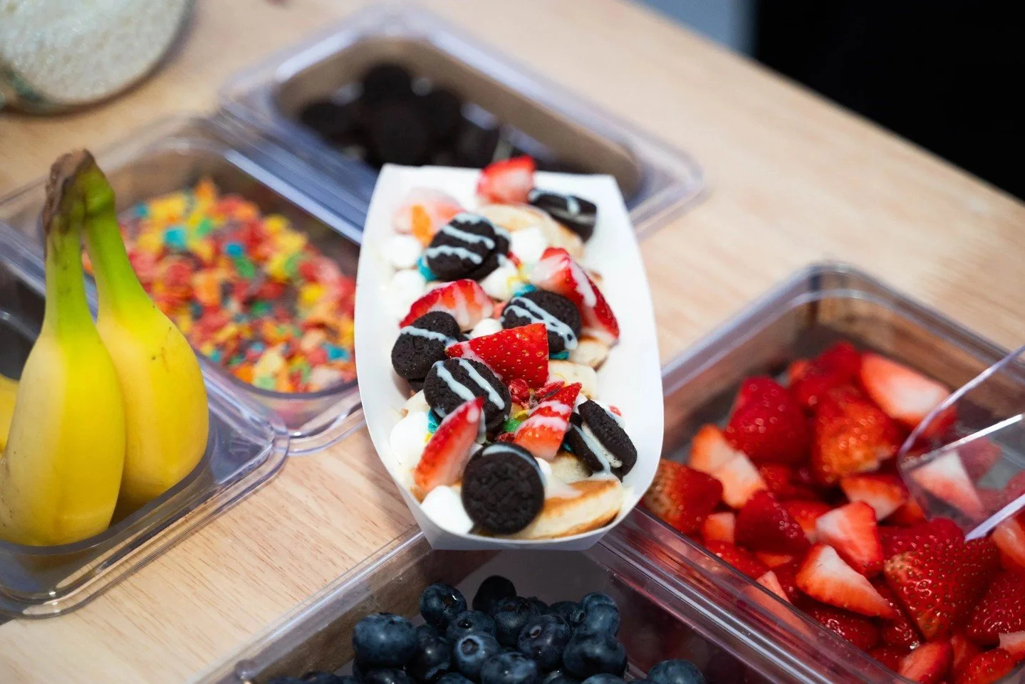 Mini pancakes, major party snack bar vibes! 

Want your next event to pop? Try mixing colorful toppings&mdash;think fresh strawberries, mini Oreos, and marshmallows&mdash;for a snack bar that&rsquo;s as fun as it is delicious. 🍓

Ready for a celebra