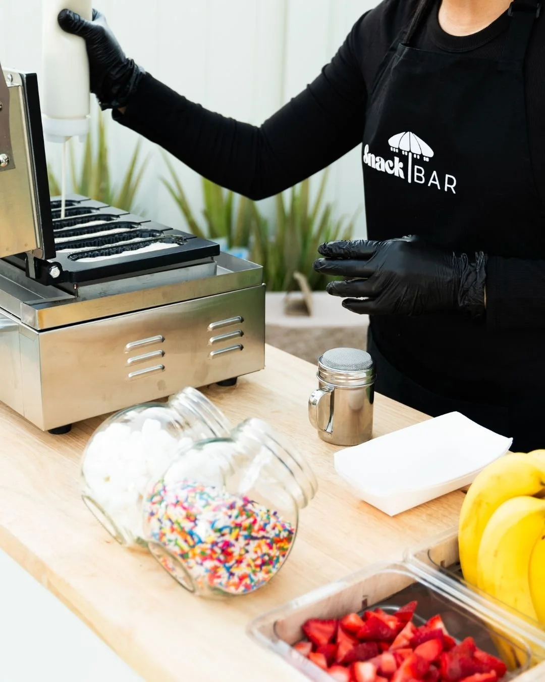 Weekend spots fill up fast! 📅✨
Reserve your date at SnackBarie.com
 today &mdash; payment plans available 💛

#SnackBarIE #WeekendEvents #SnackBarie #SoCalCatering #EventBookings #InlandEmpireEvents