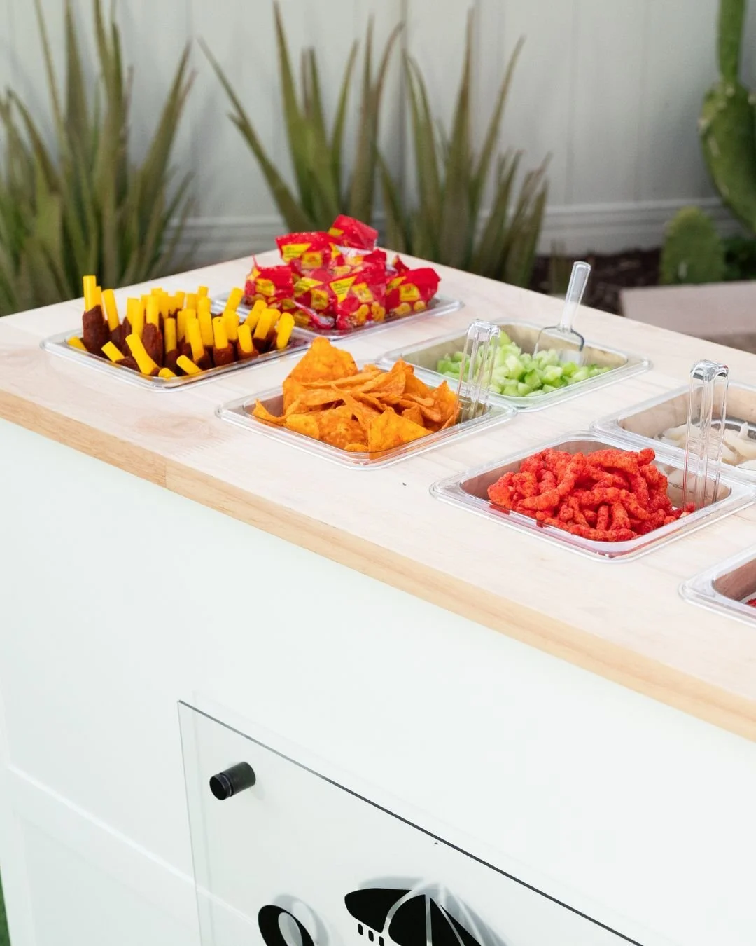 Planning multiple bars? 🎉
Bundle and save &mdash; ask us about our combo packages &amp; add-on deals!

#SnackBarIE #SnackBarie #EventBundles #SoCalCatering #PartyDeals #SnackBarCatering