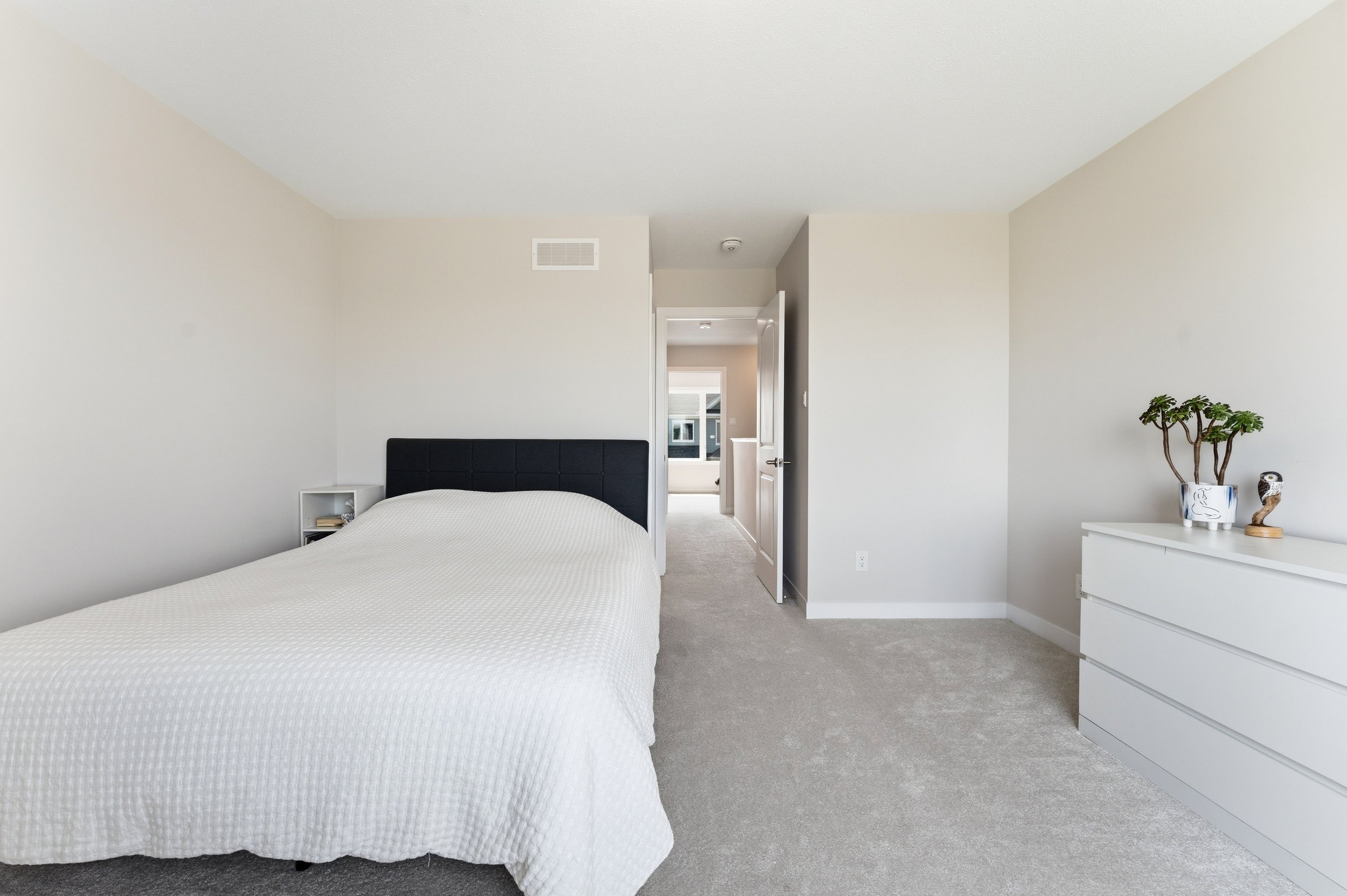 859 Andesite Terrace, Ottawa, Ontario, K2J 7H5