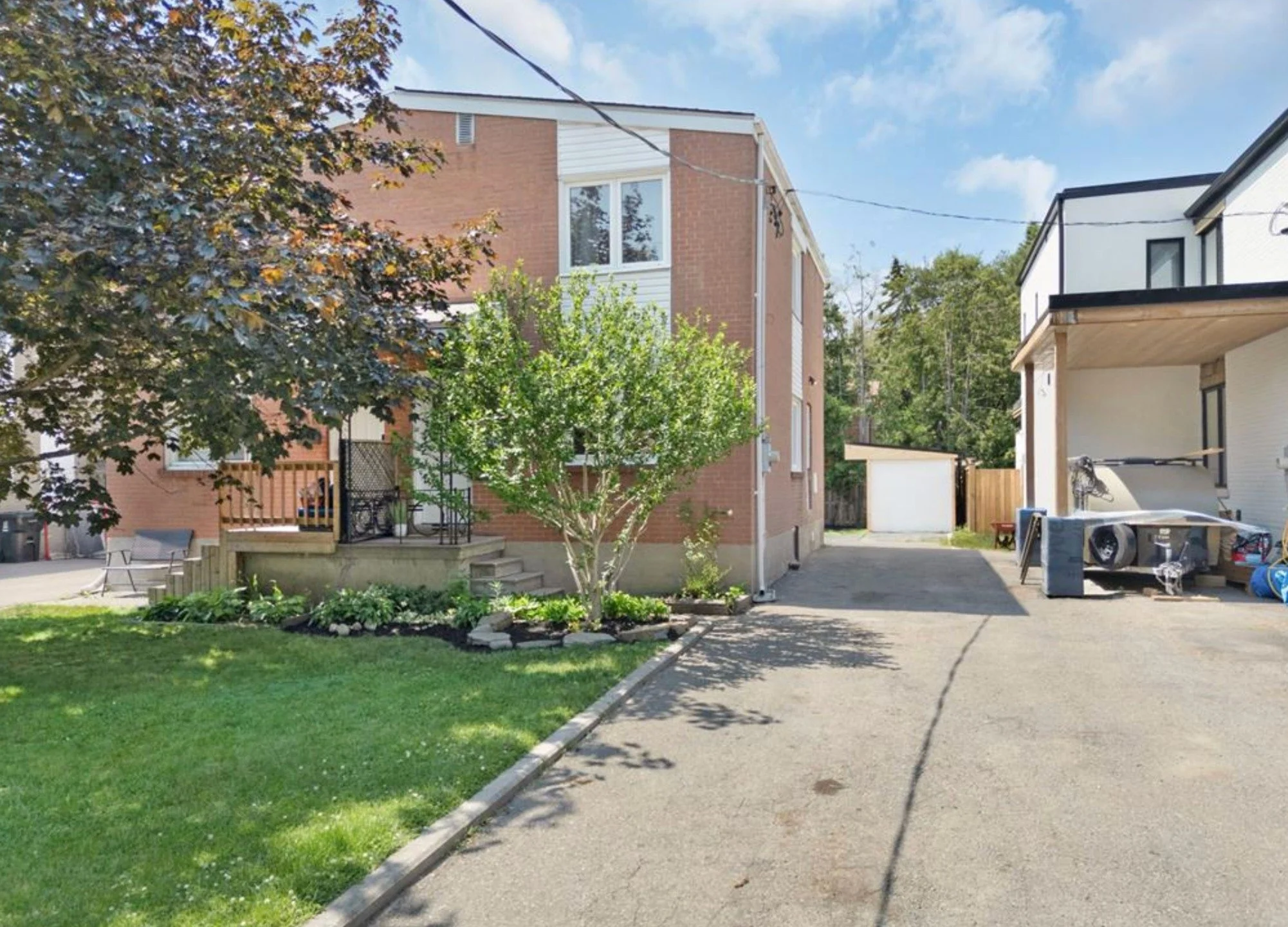 Purchased.
46 Van Stassen Boulevard | Toronto
Big cheers to our wonderful clients on unlocking the door to their next chapter! From selling to buying, it’s been a full-circle journey, and we’ve loved being along for the ride.
Thinking a