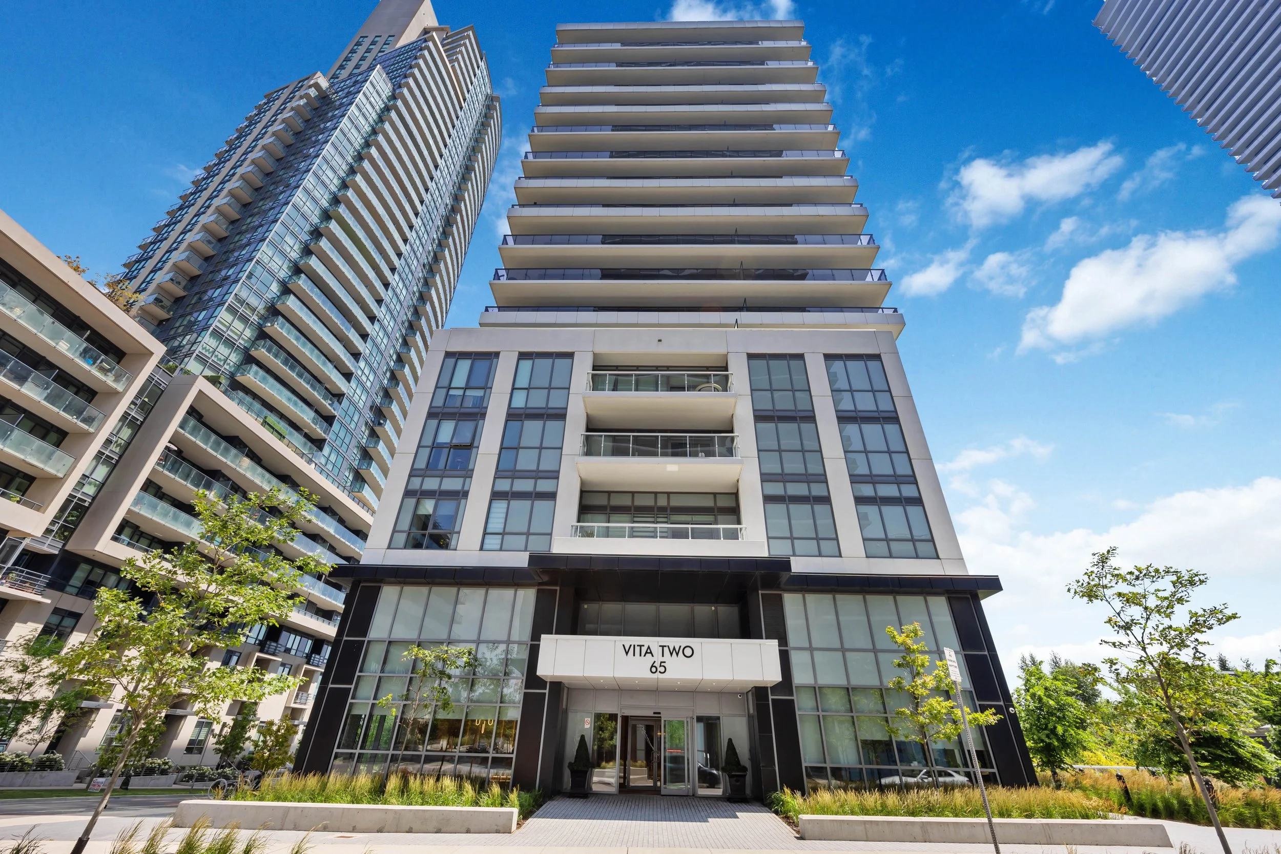 LPH01-65 Annie Craig Drive, Toronto, Ontario, M8V 0C4