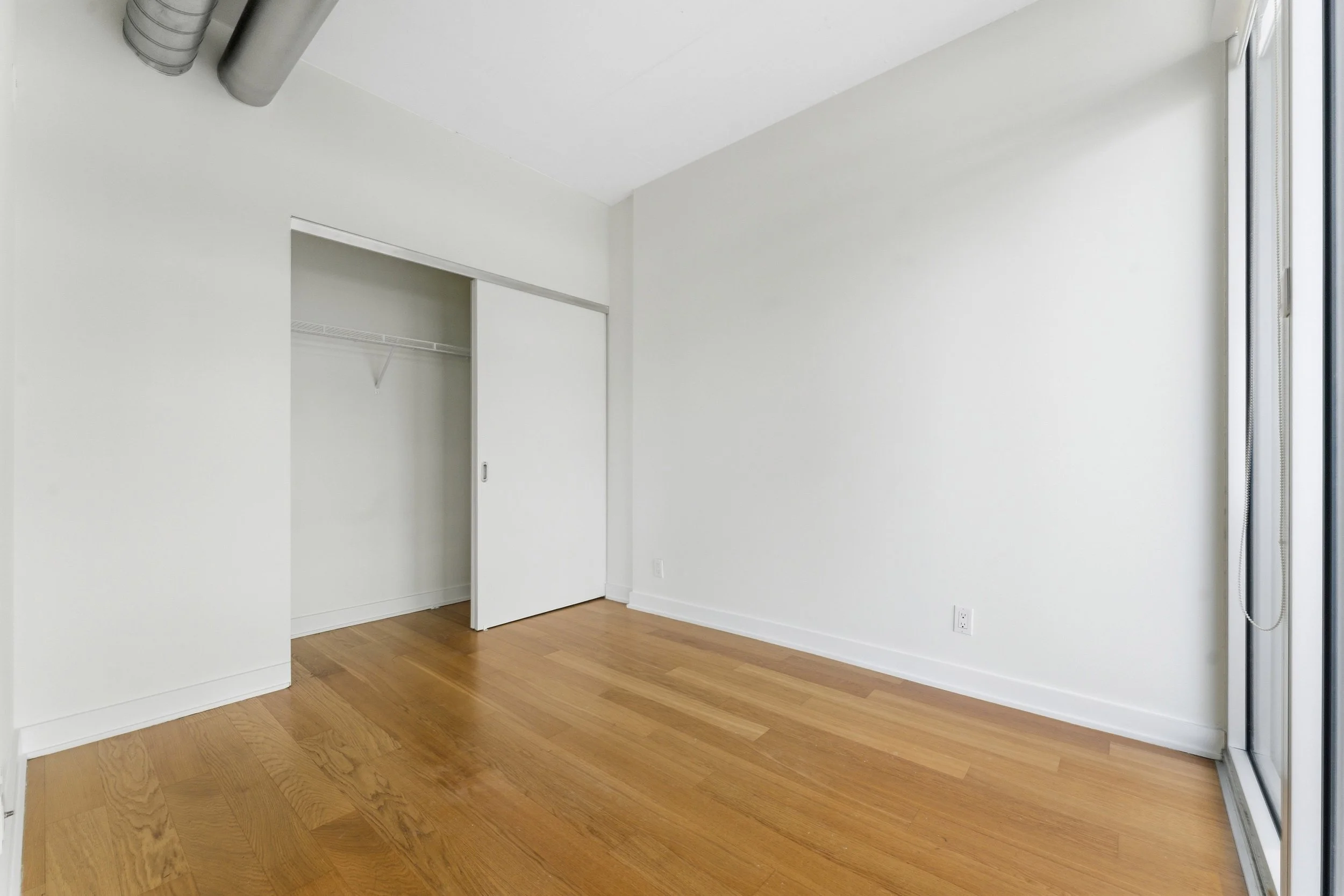 431-349 McLeod Street