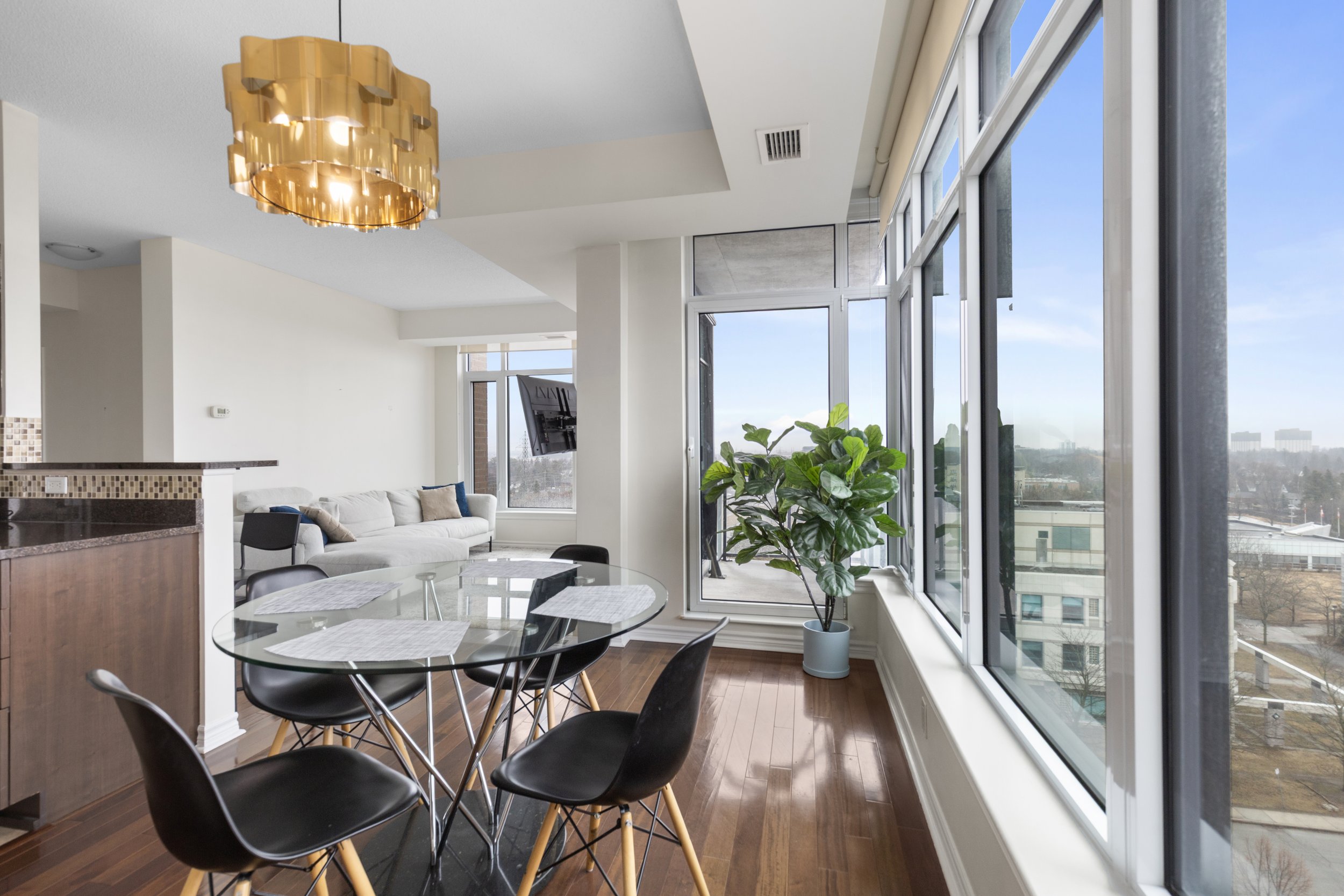 802-100 Roger Guindon Avenue