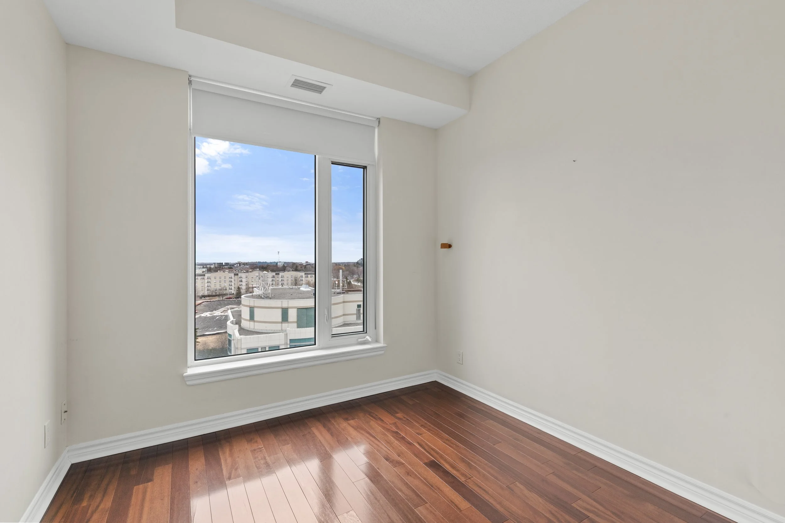 802-100 Roger Guindon Avenue