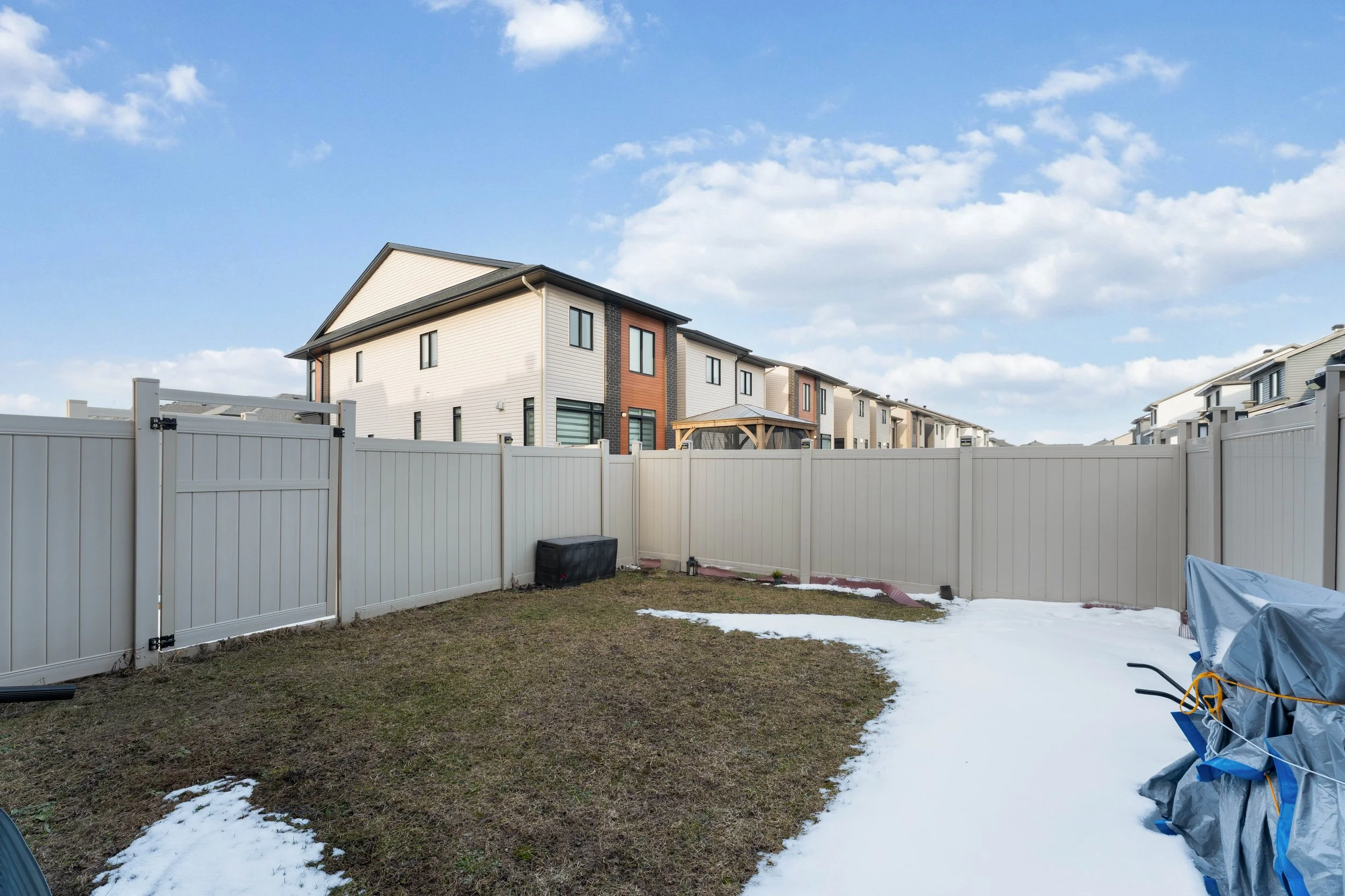 206 Big Dipper Street, Ottawa, Ontario, K4M 0K5 
