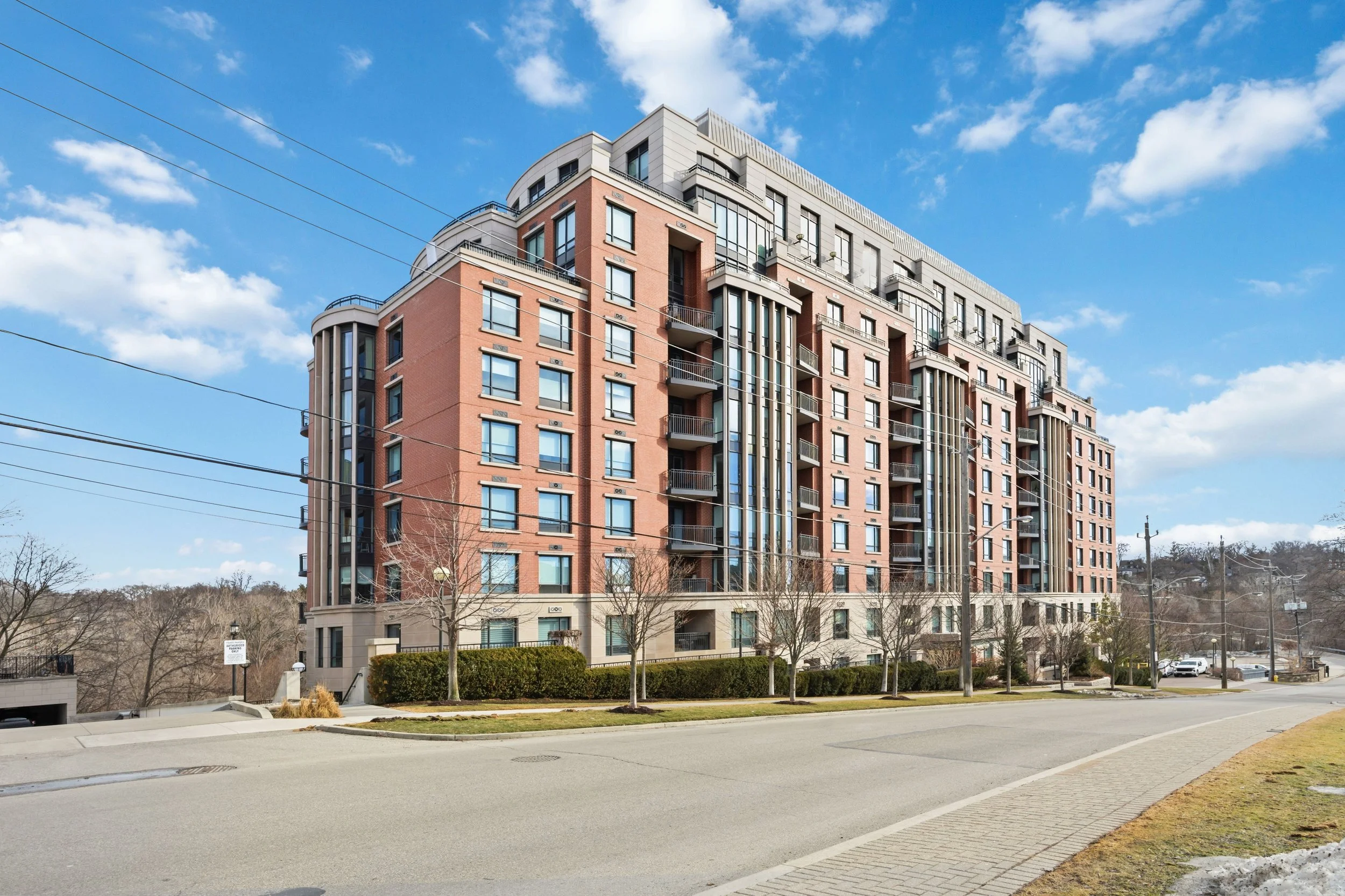 601-30 Old Mill Road, Toronto, Ontario M8X 1A2 