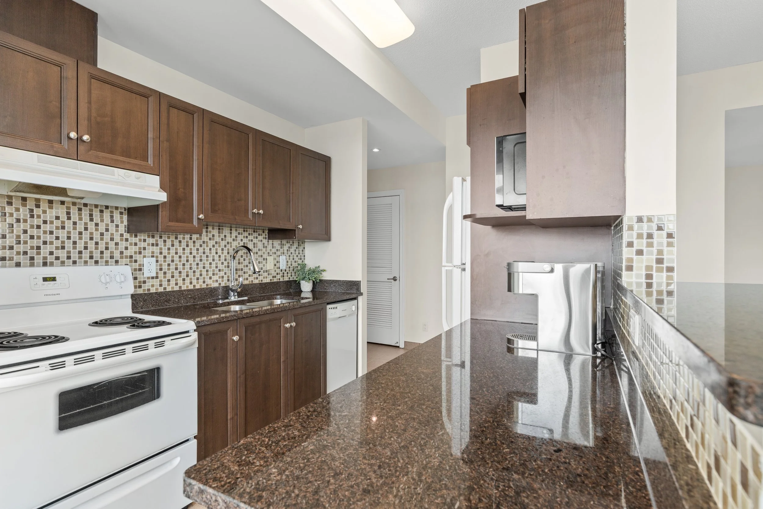 802-100 Roger Guindon Avenue