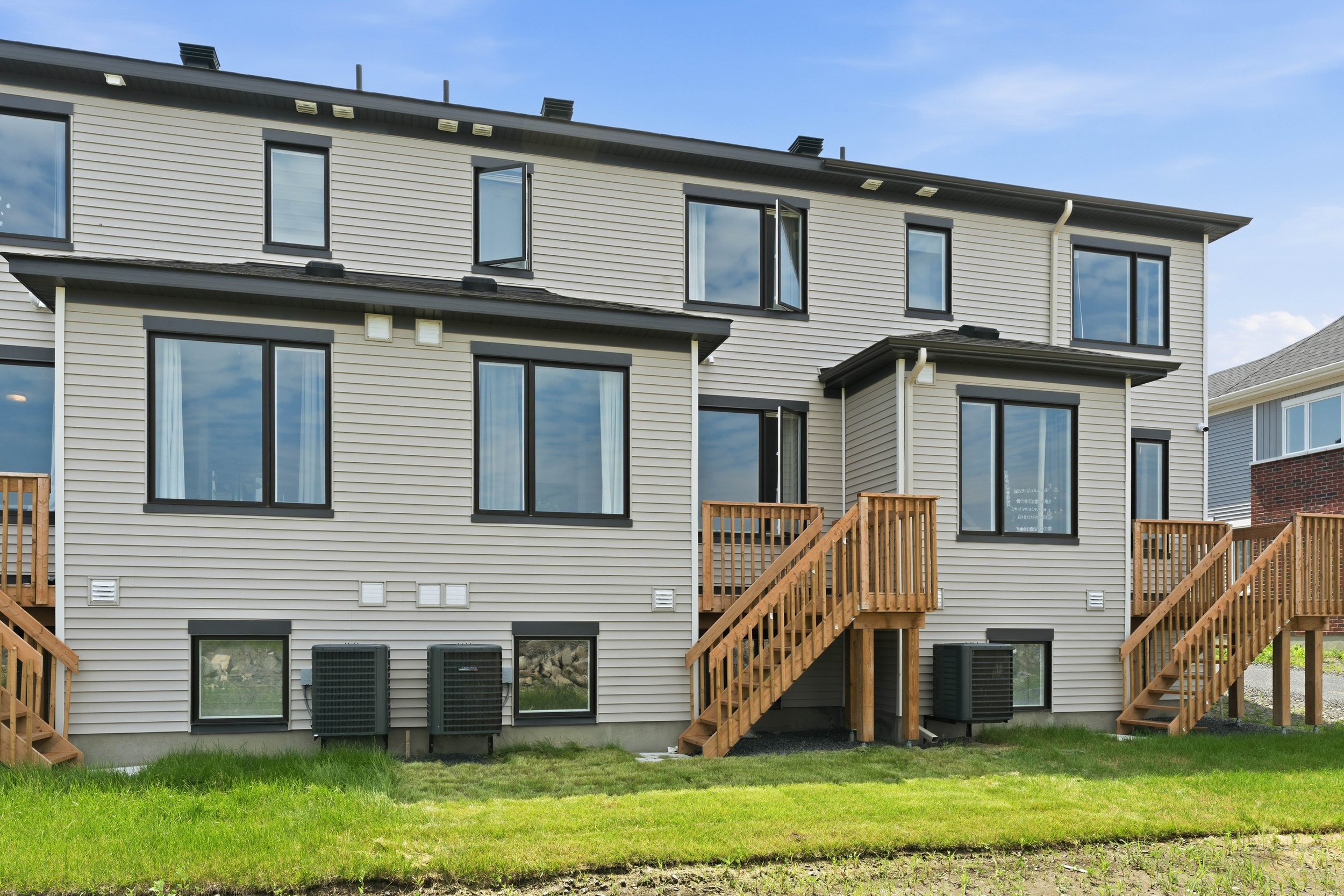 859 Andesite Terrace, Ottawa, Ontario, K2J 7H5
