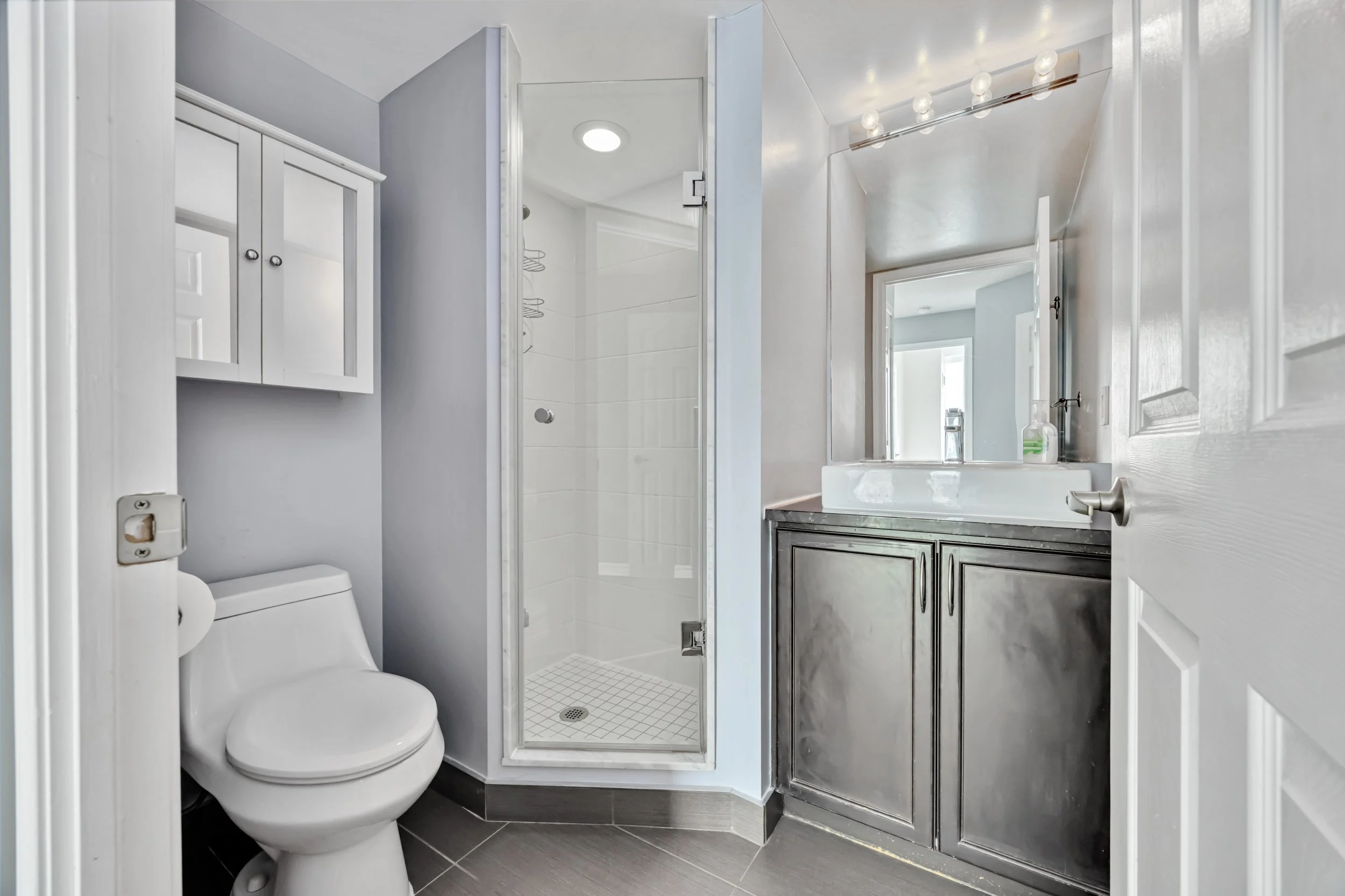 PH2-19 Grand Trunk Crescent