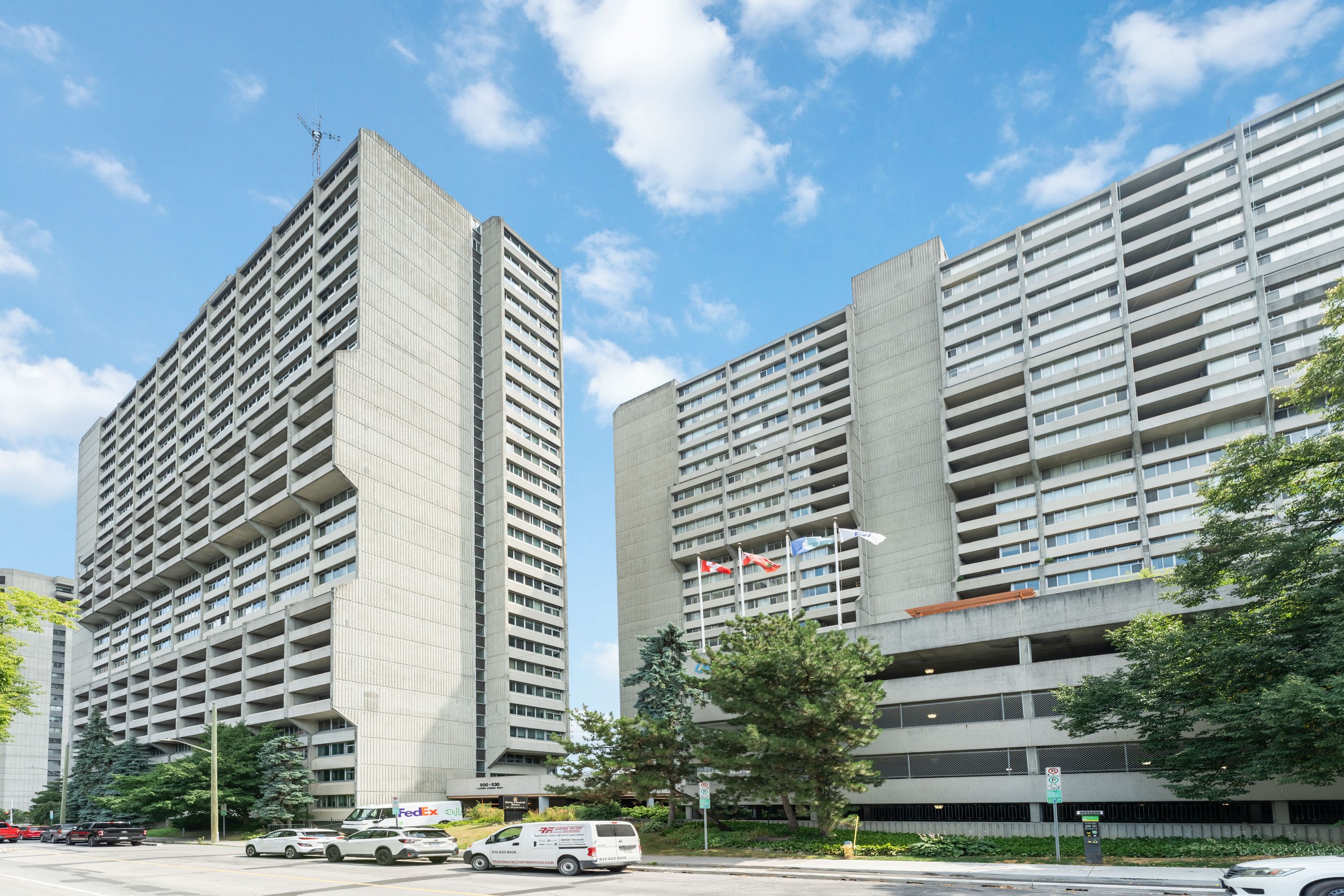 608-500 Laurier Avenue West, Ottawa, Ontario K1R 5E1
