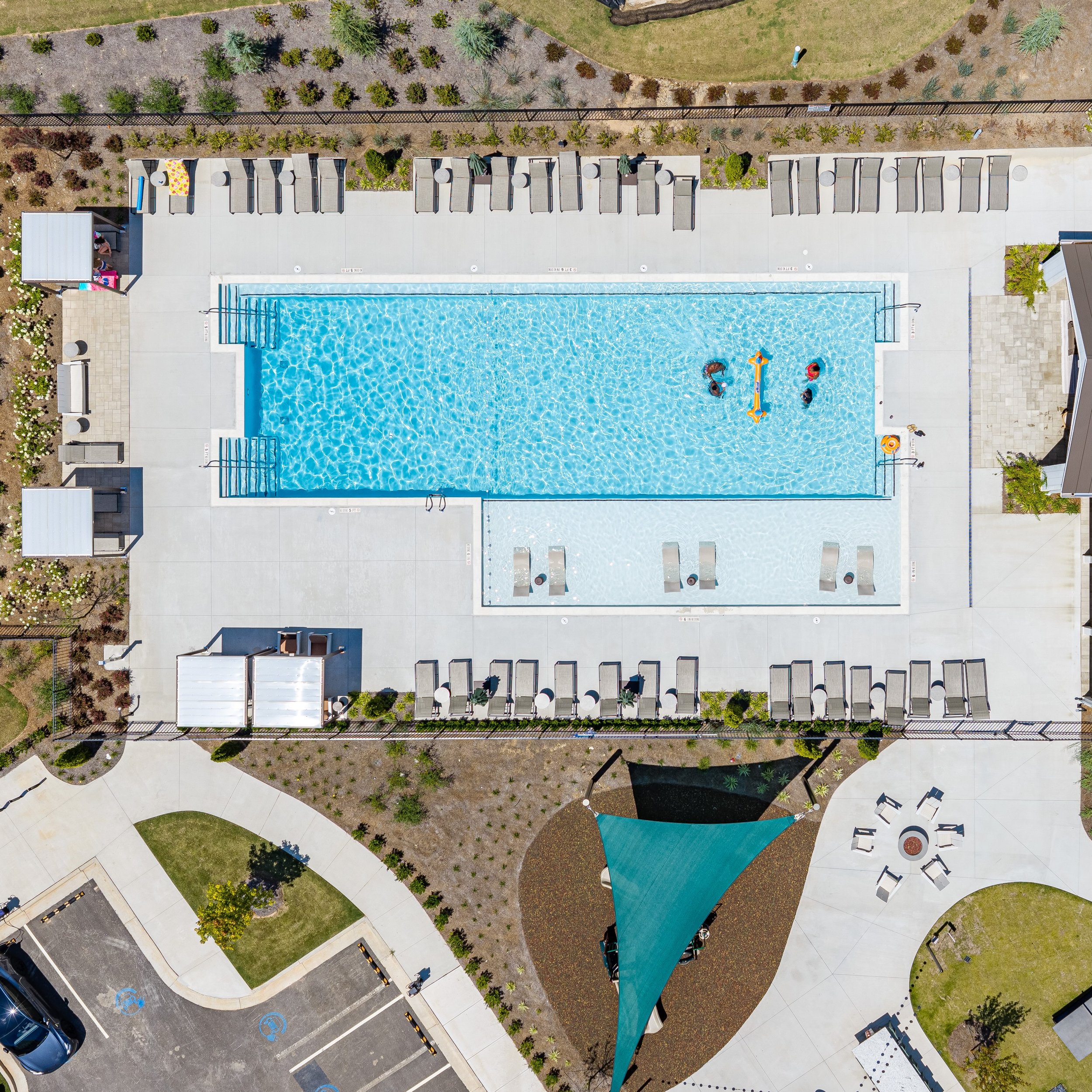 Refreshing pool and great amenities at Riverstone Retreat by Quinn Residences.
.
.
.
@riverstoneretreatga #georgia #cantonga #realestatephotography #architecturalphotography #djimavic4pro @djiglobal