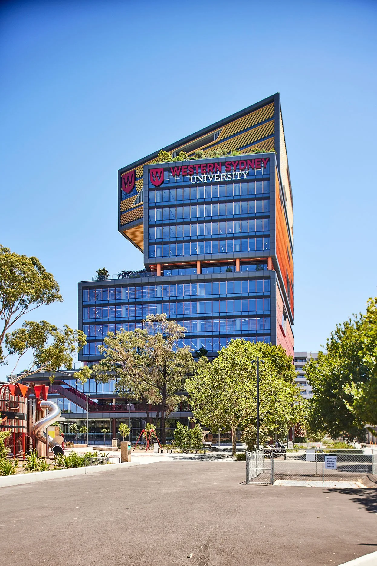 Schiavello-Bankstown-TAFE-D1-001.jpg
