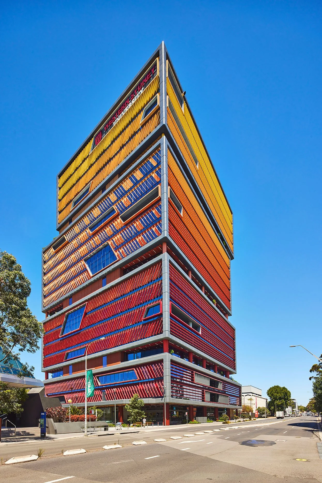 Schiavello-Bankstown-TAFE-D1-003.jpg