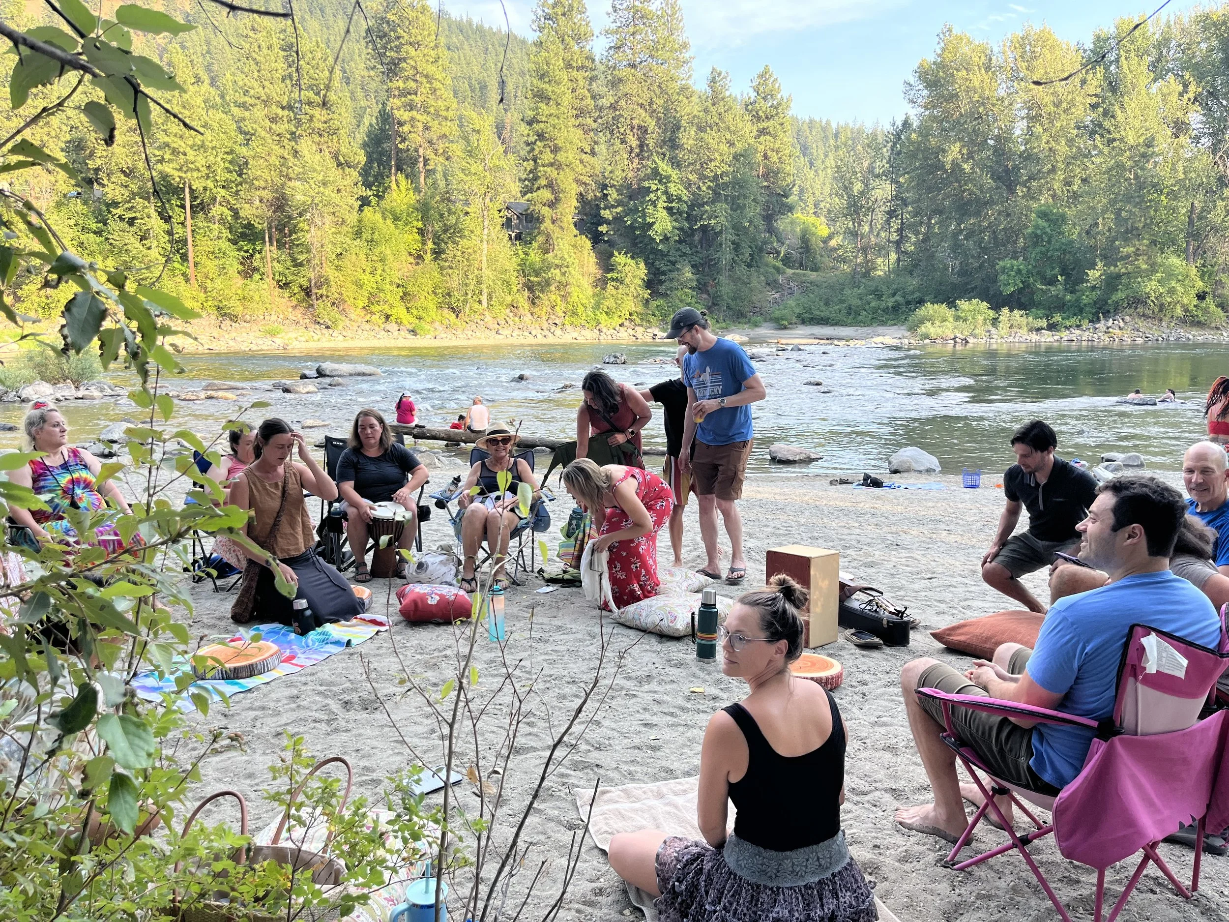 Aug Song Circle