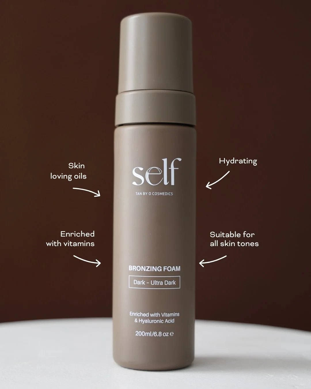 Now available in our vending machine ✨⁠
⁠
Say hello to your new glow essential, a deep, chocolate-based tanning formula enriched with skin-loving oils, Vitamins B3, C &amp; E and Hyaluronic Acid to hydrate, nourish and enhance your skin's natural rad