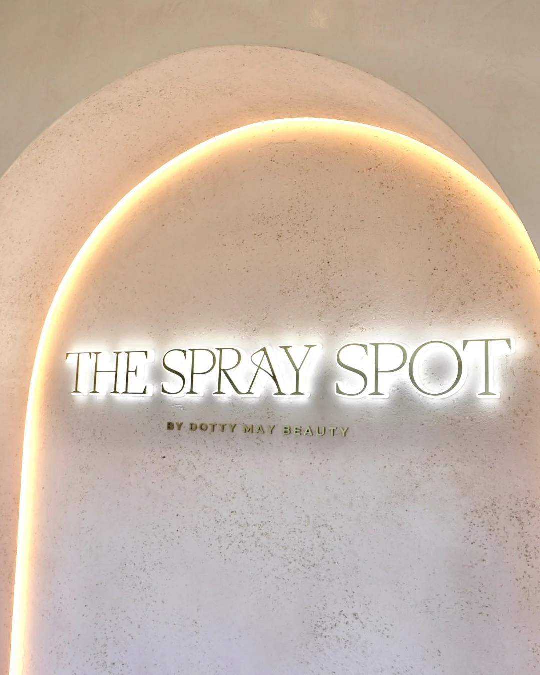 The Spray Spot in Dural makes tanning easy, luxurious and convenient. Private automated booths open 24/7 so you can book your perfect tan whenever you want. 🔗