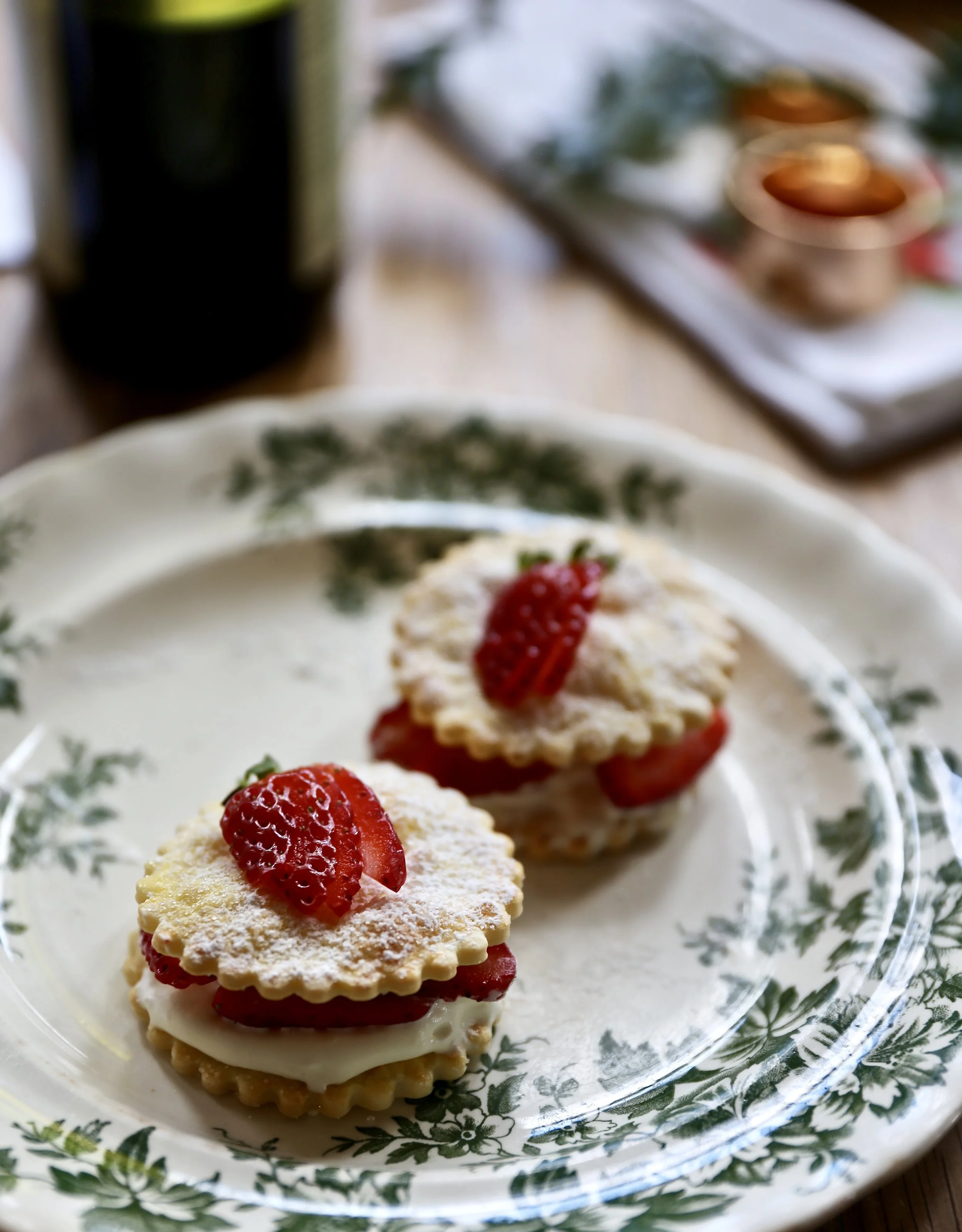 Strawberries and Cream Shortbread